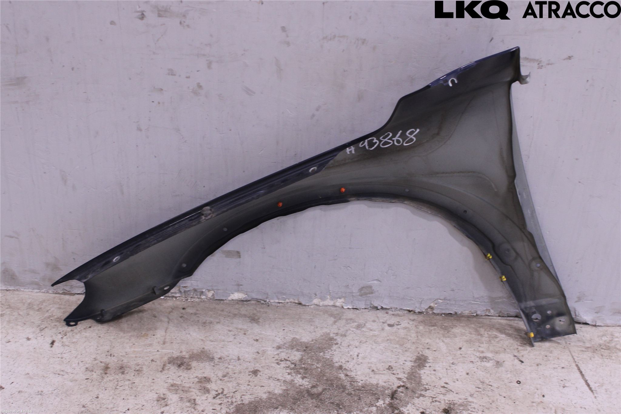 Volvo XC70 08-13 Skärm Fram Höger