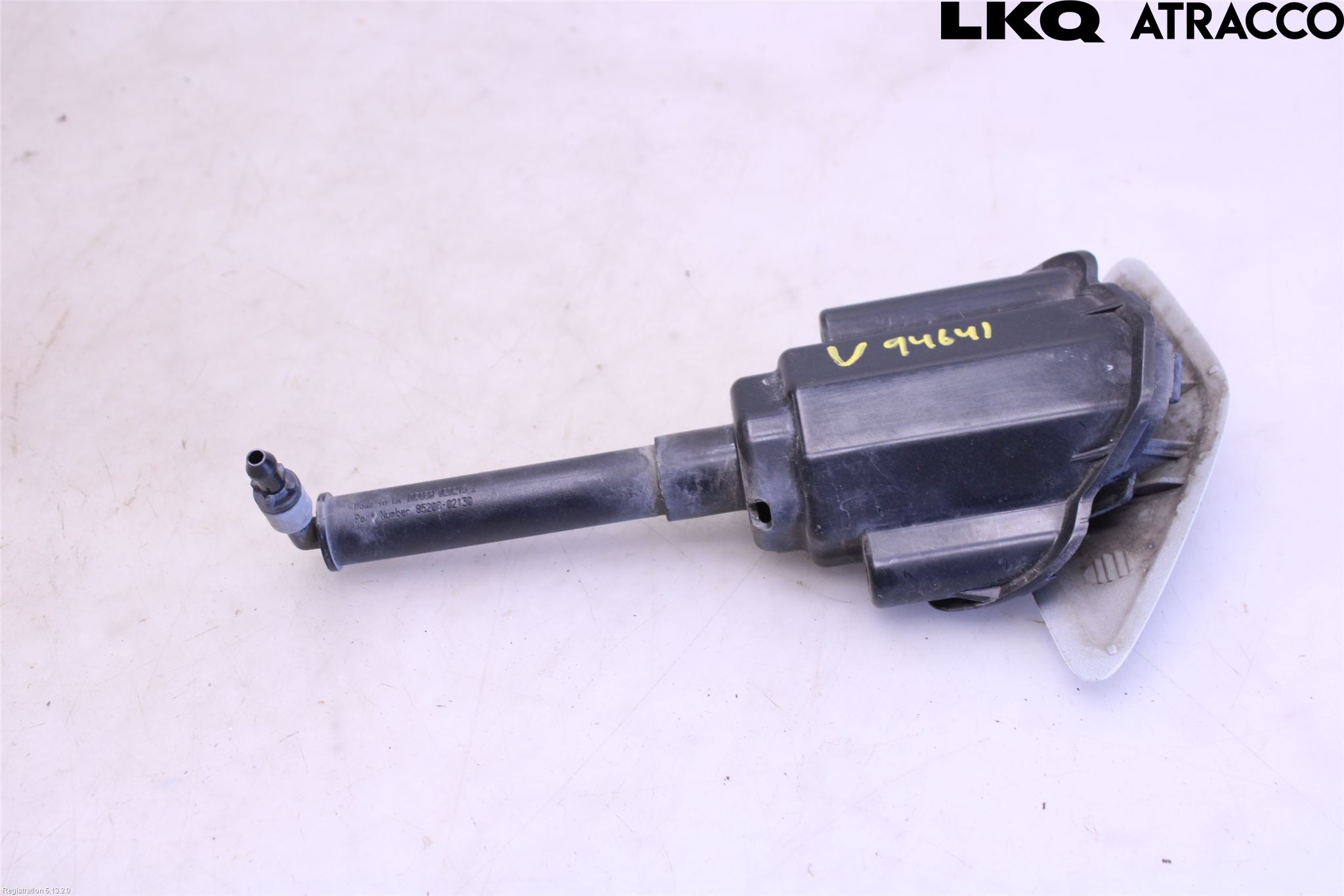 Toyota AURIS 13-19 Spolarmunstycke Strålkastare