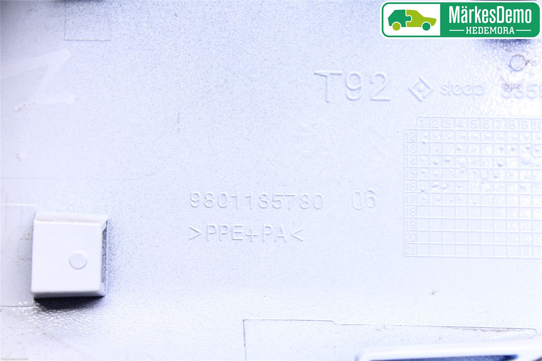 Peugeot 308 14-21 Tanklucka