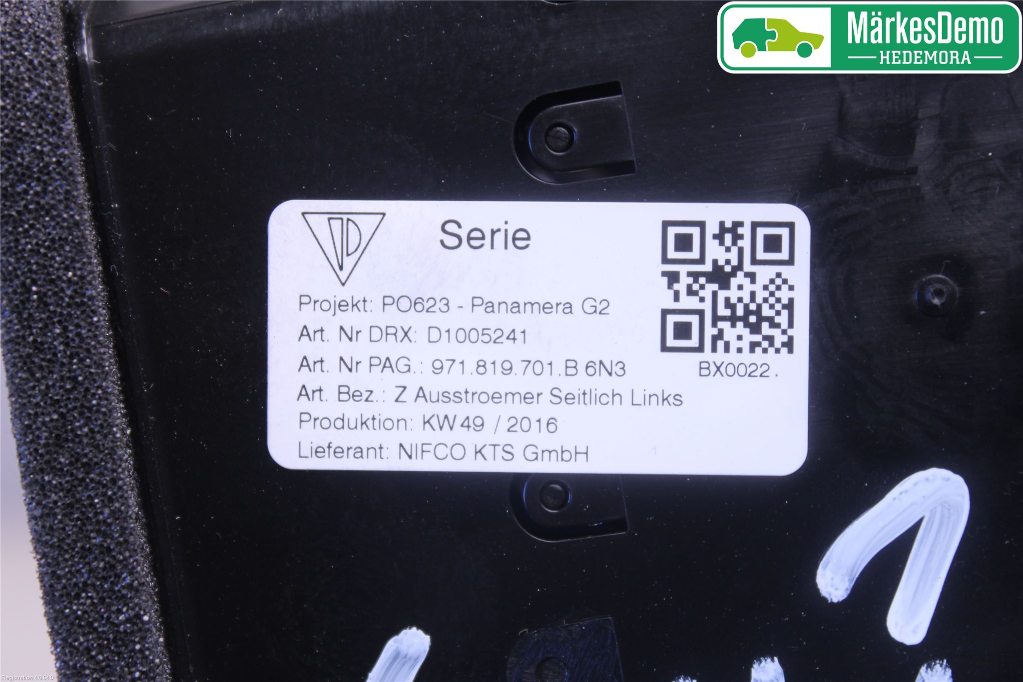 Porsche PANAMERA 09- Defrosterkanal-Munstycke