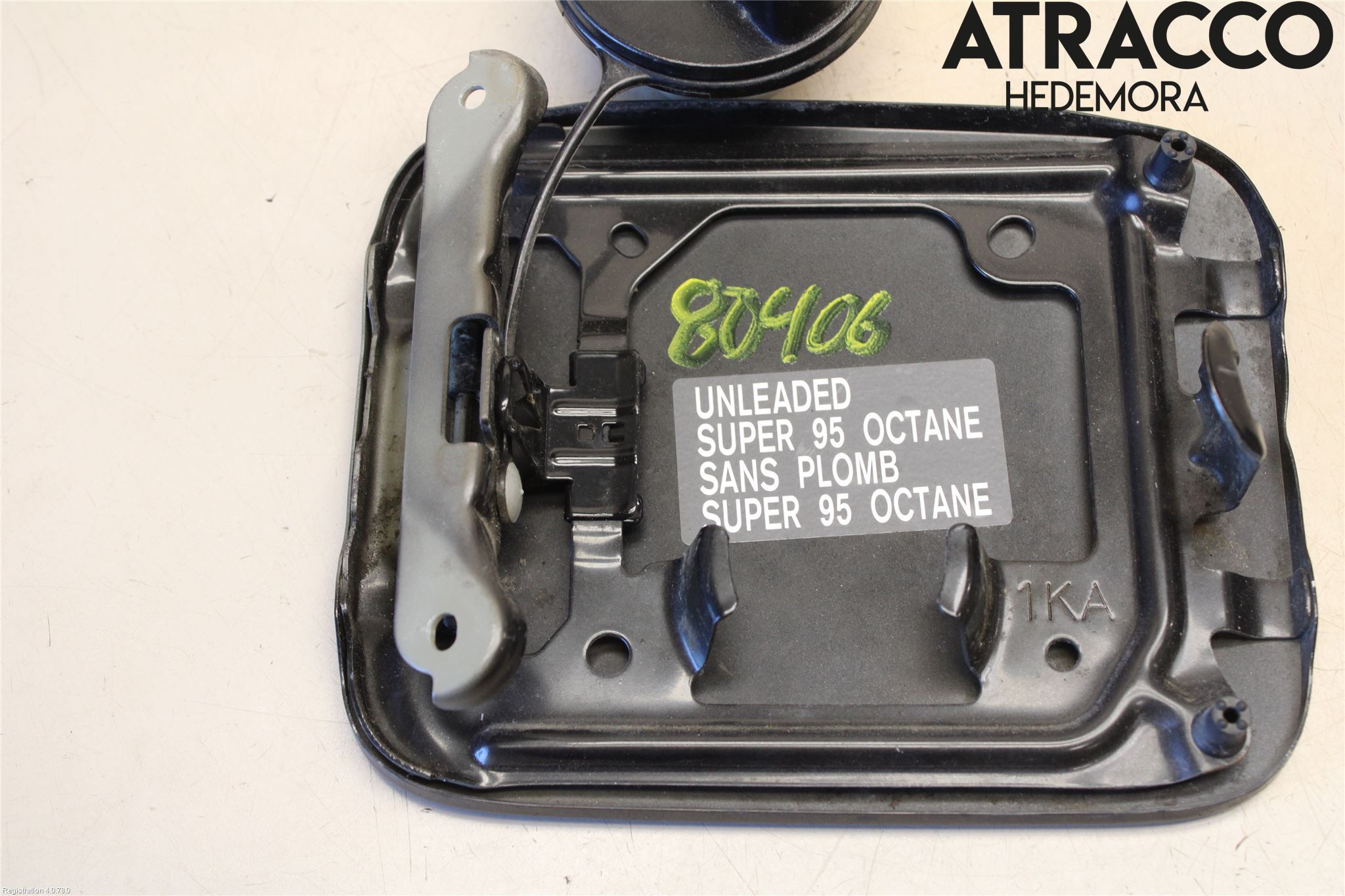 Nissan JUKE 14-19 Tanklucka