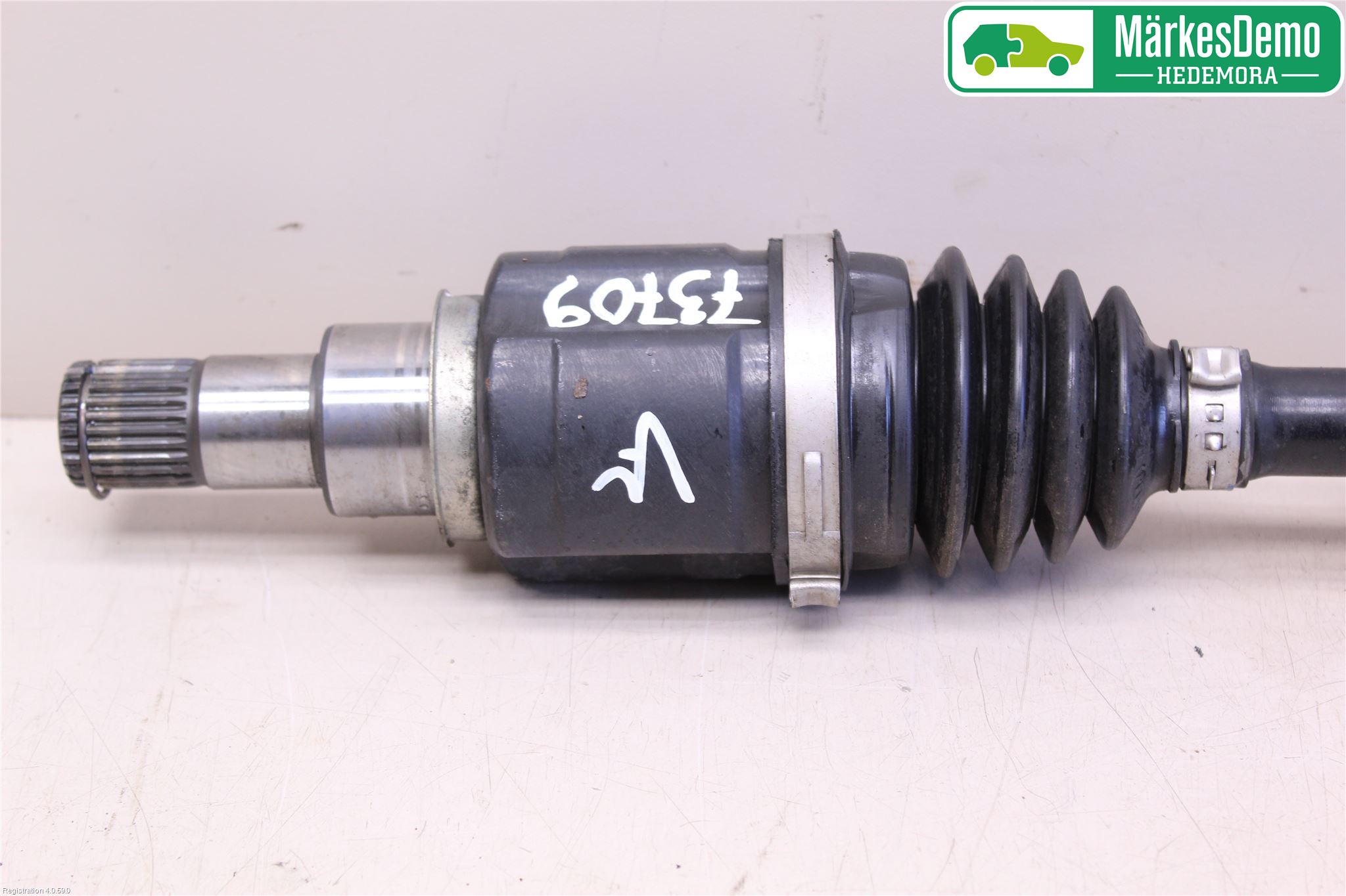Suzuki SX4 S-CROSS 14-21 Drivaxel Fram Vänster