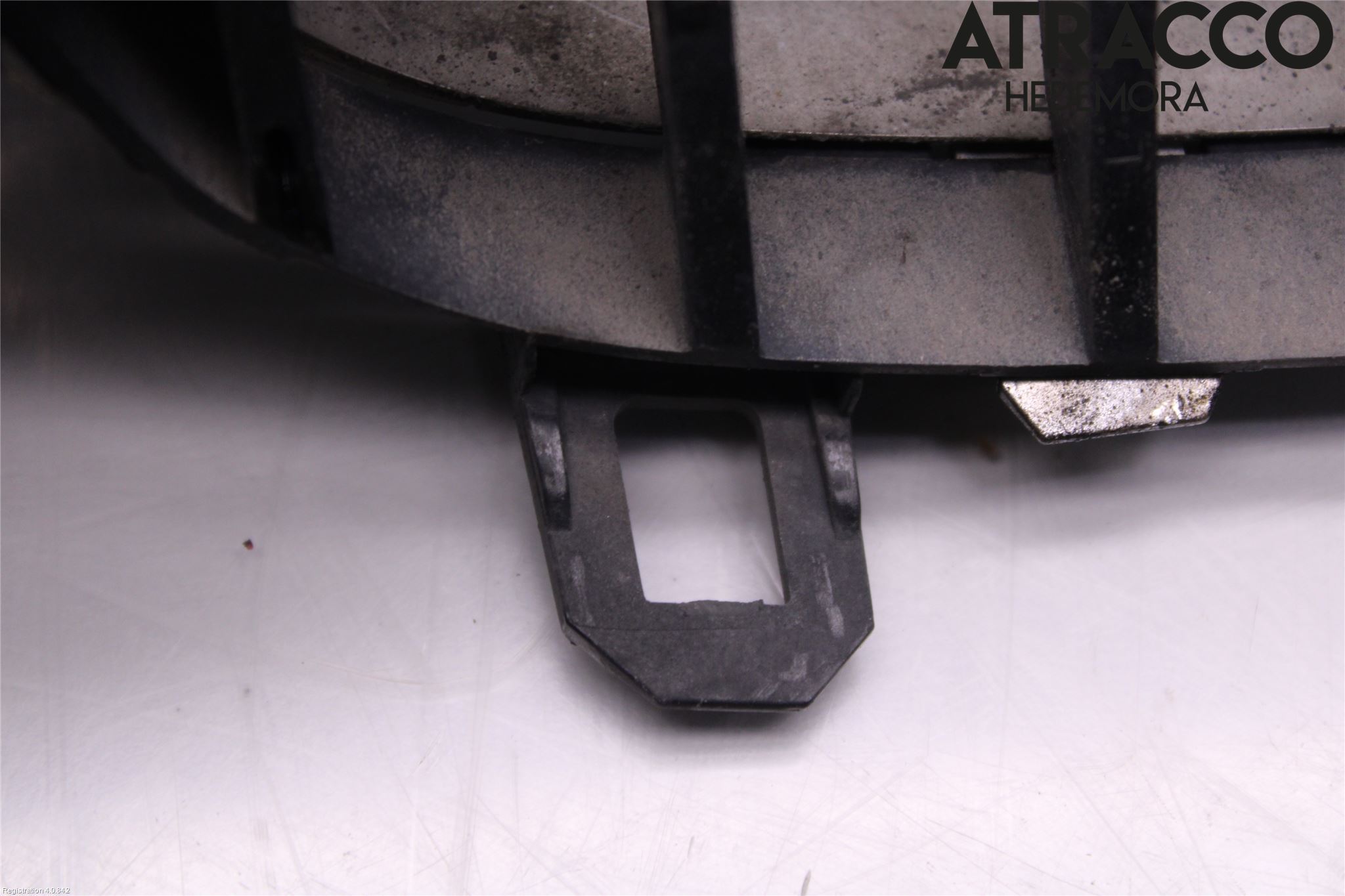 BMW 5 E60/61 Sed/Tou 02-10 Grilldel Vänster