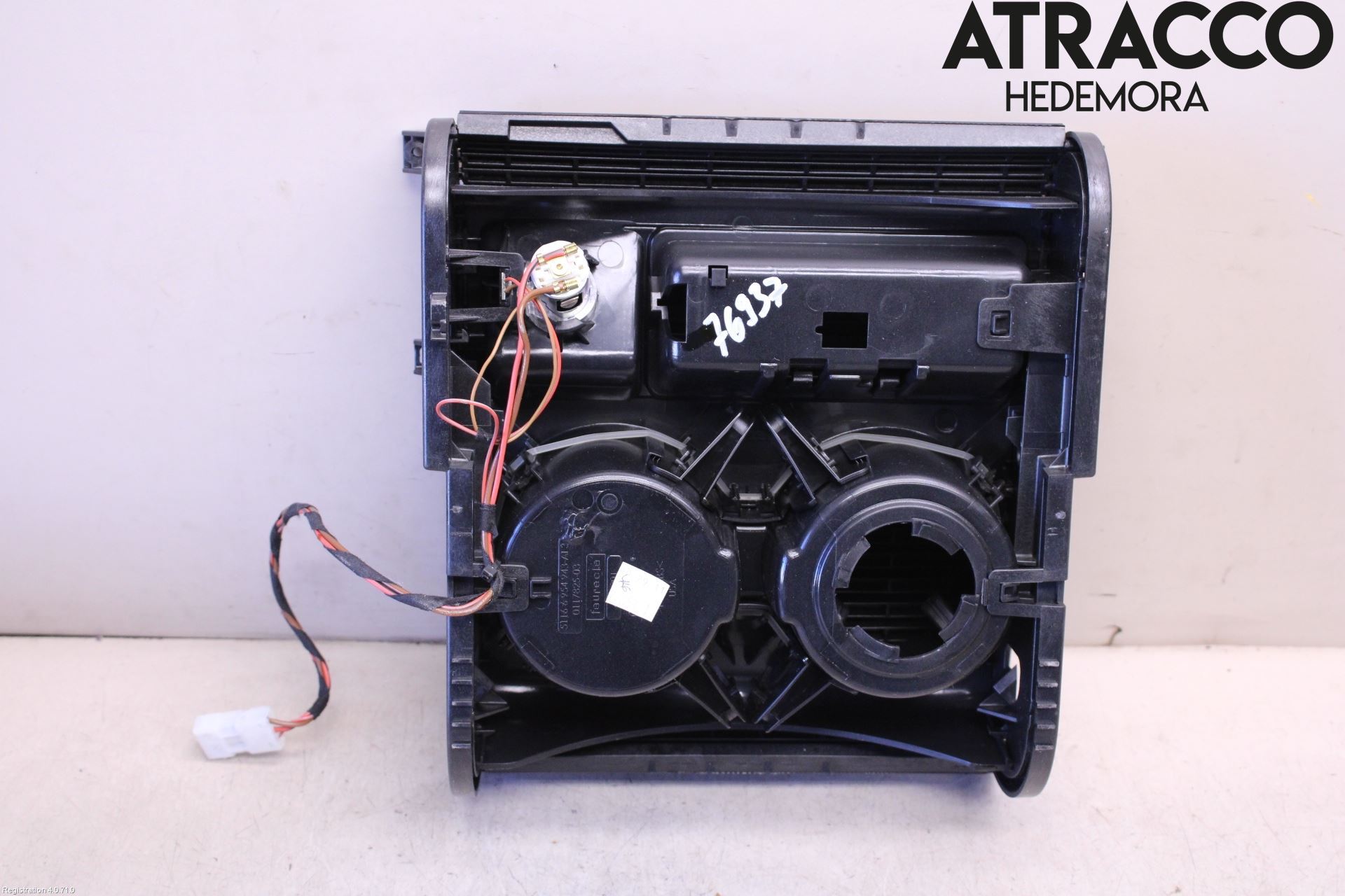 BMW X6 E71/E72   08-14 Mugghållare