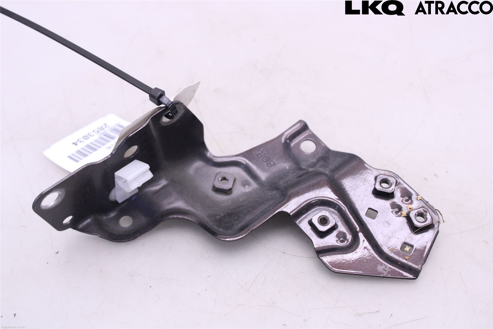 Lexus CT 200h Skärmfäste Fram Hö