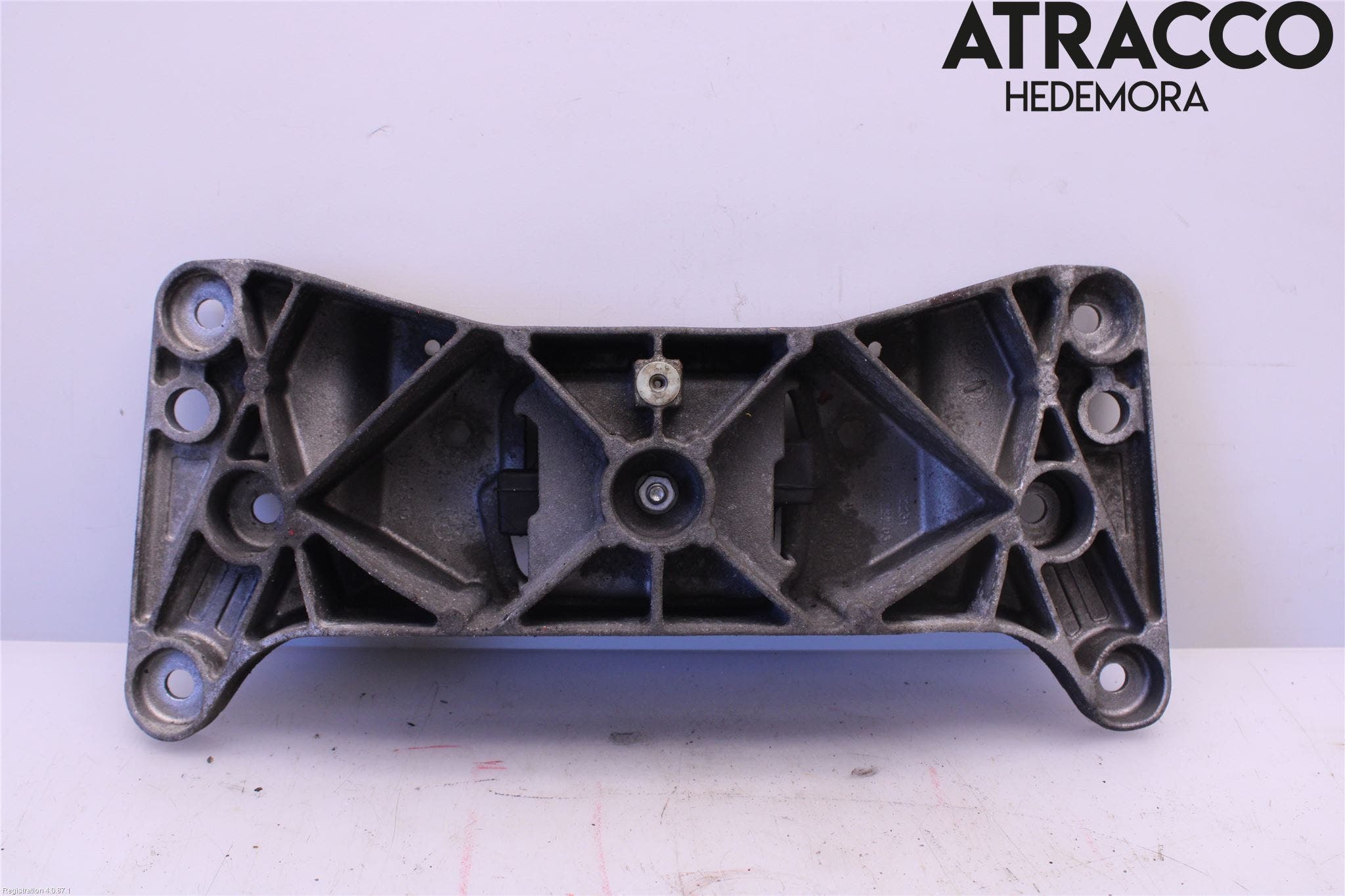 BMW 5 GT F07 09-17 Växellådsbalk