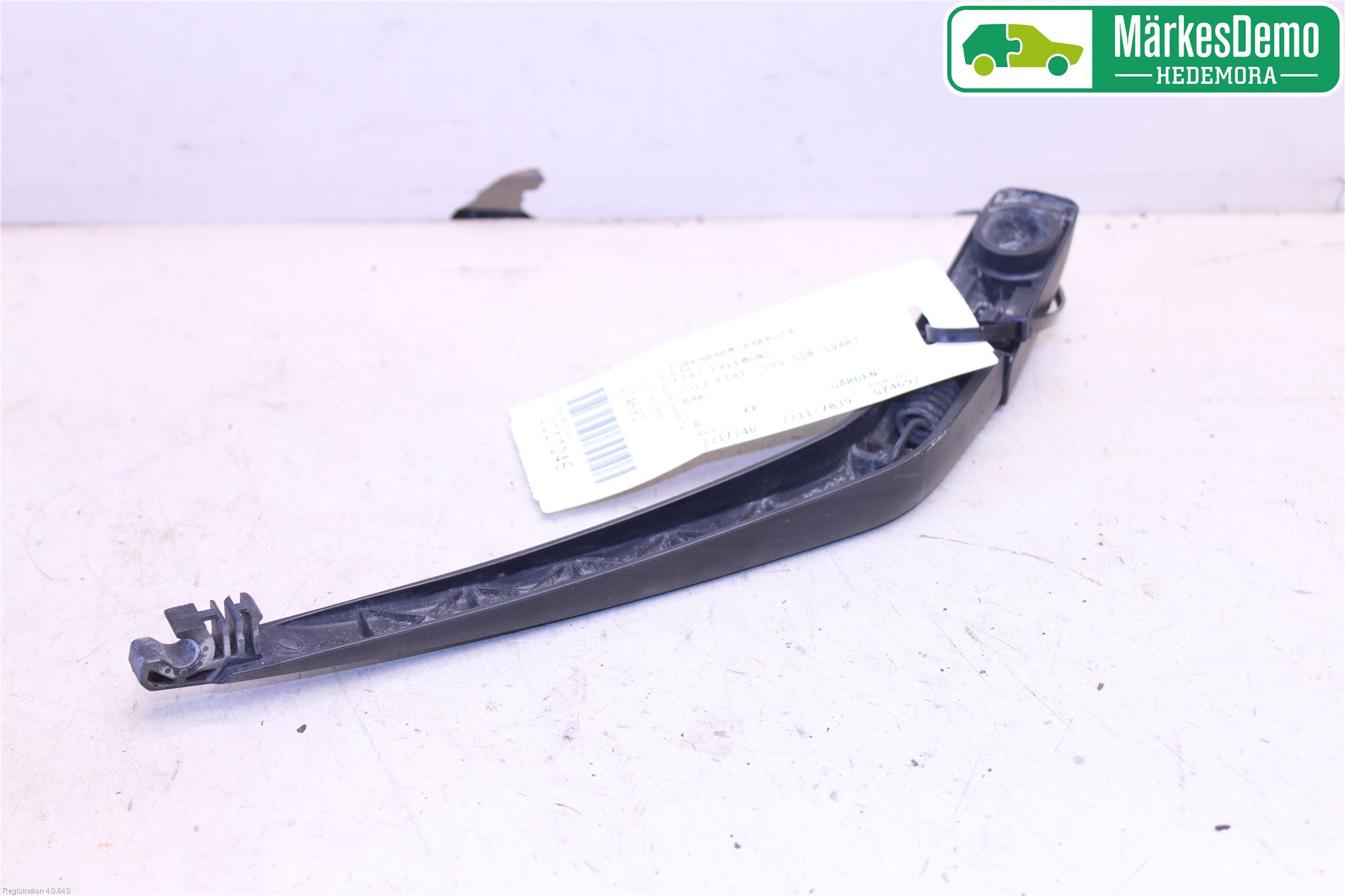 Fiat FREEMONT Torkararm-Bakruta