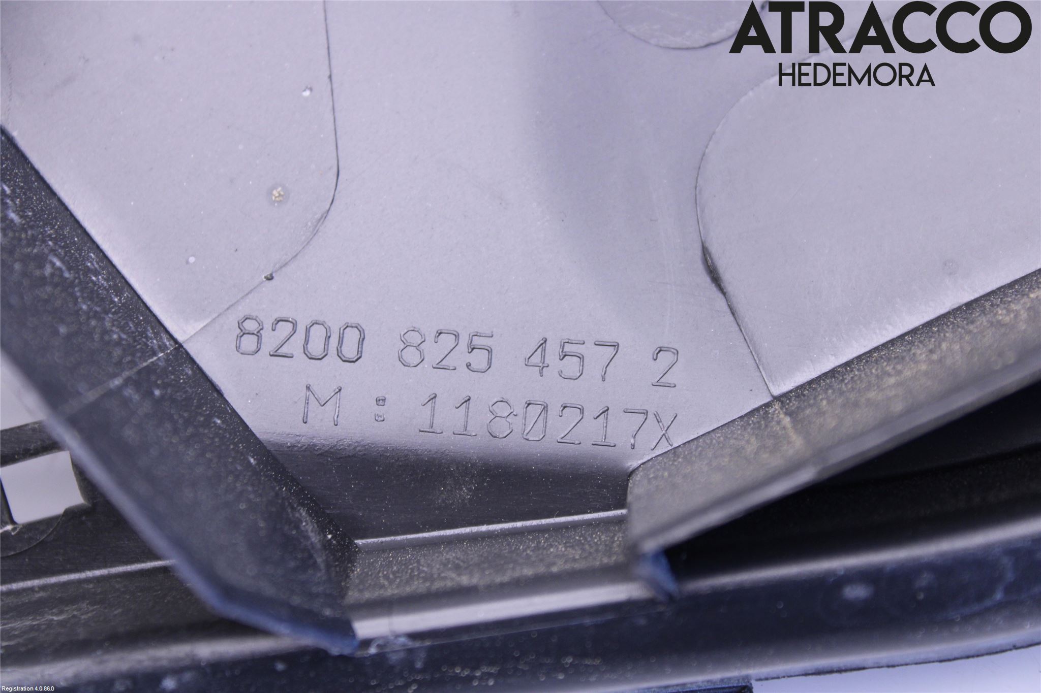 Dacia DUSTER 10-17 Torpedplåt-Torpedplast