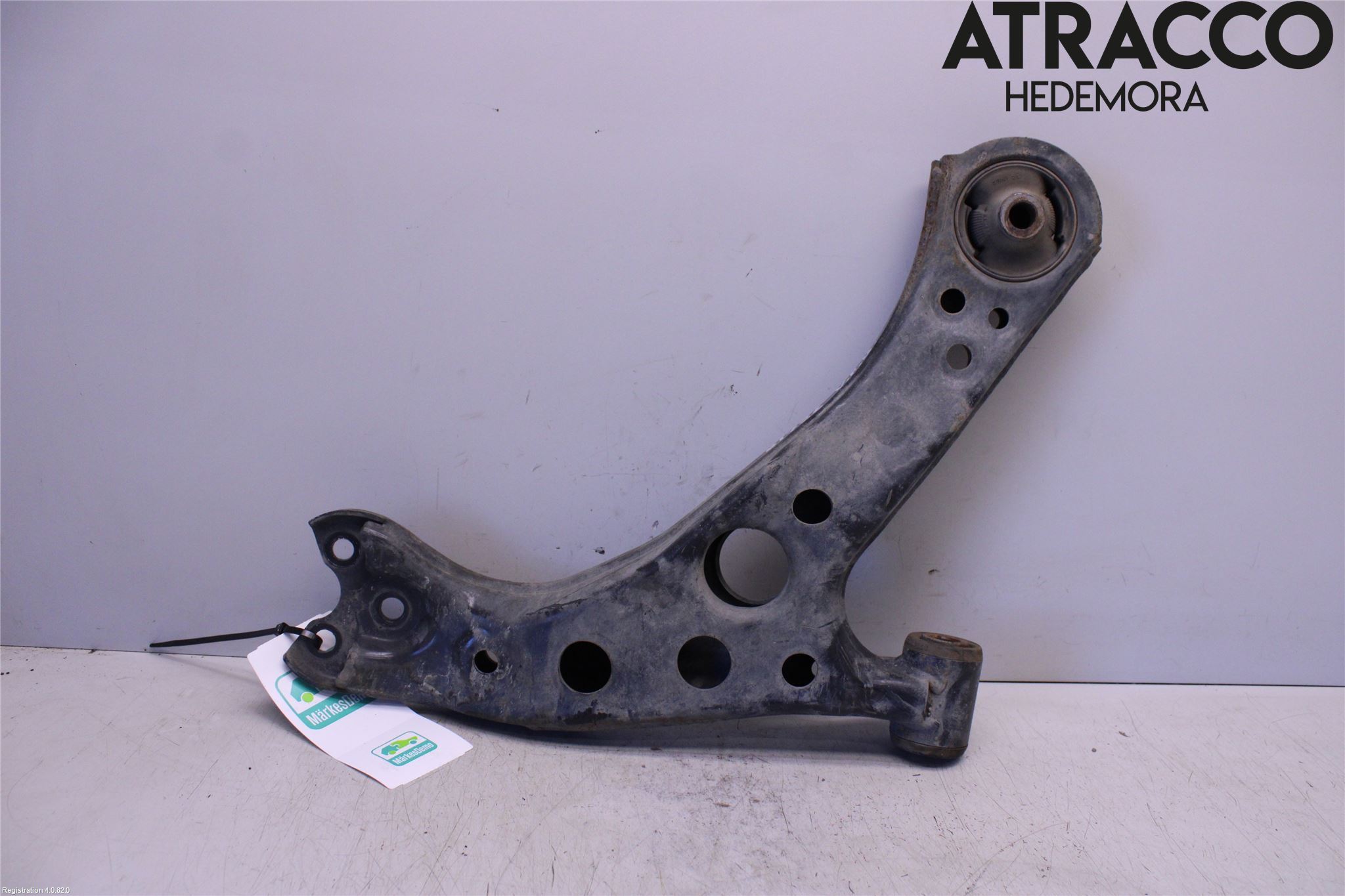 Toyota COROLLA 19- Bärarm Fram Undre Vä