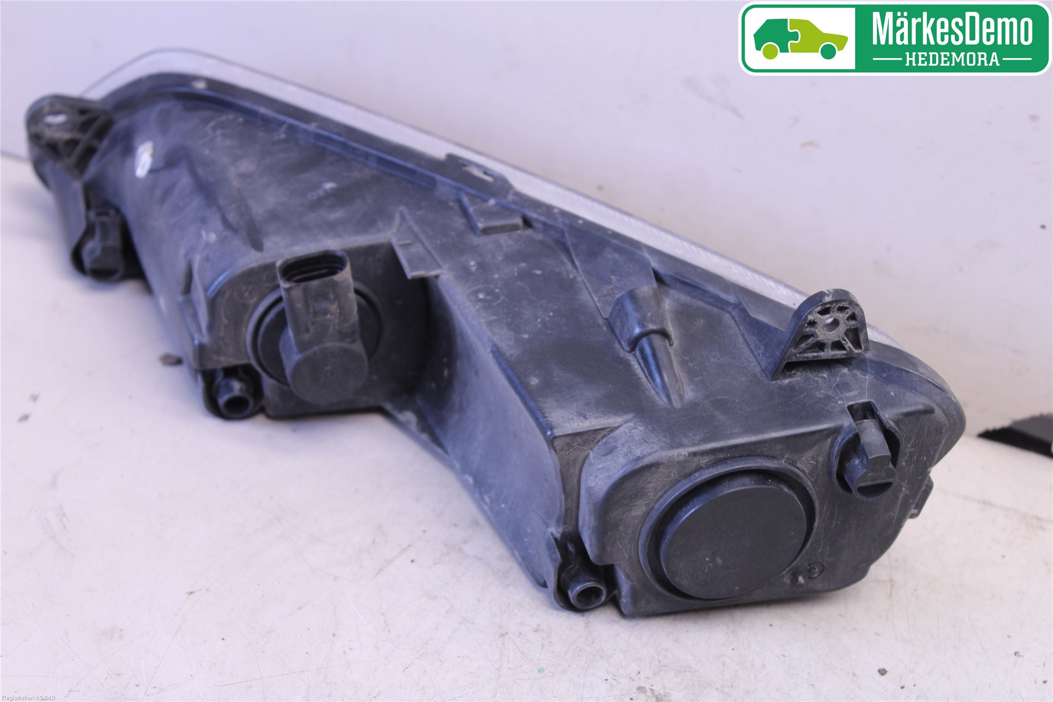 Volkswagen VW PASSAT 11-14 Dimljus-Varselljus Fram