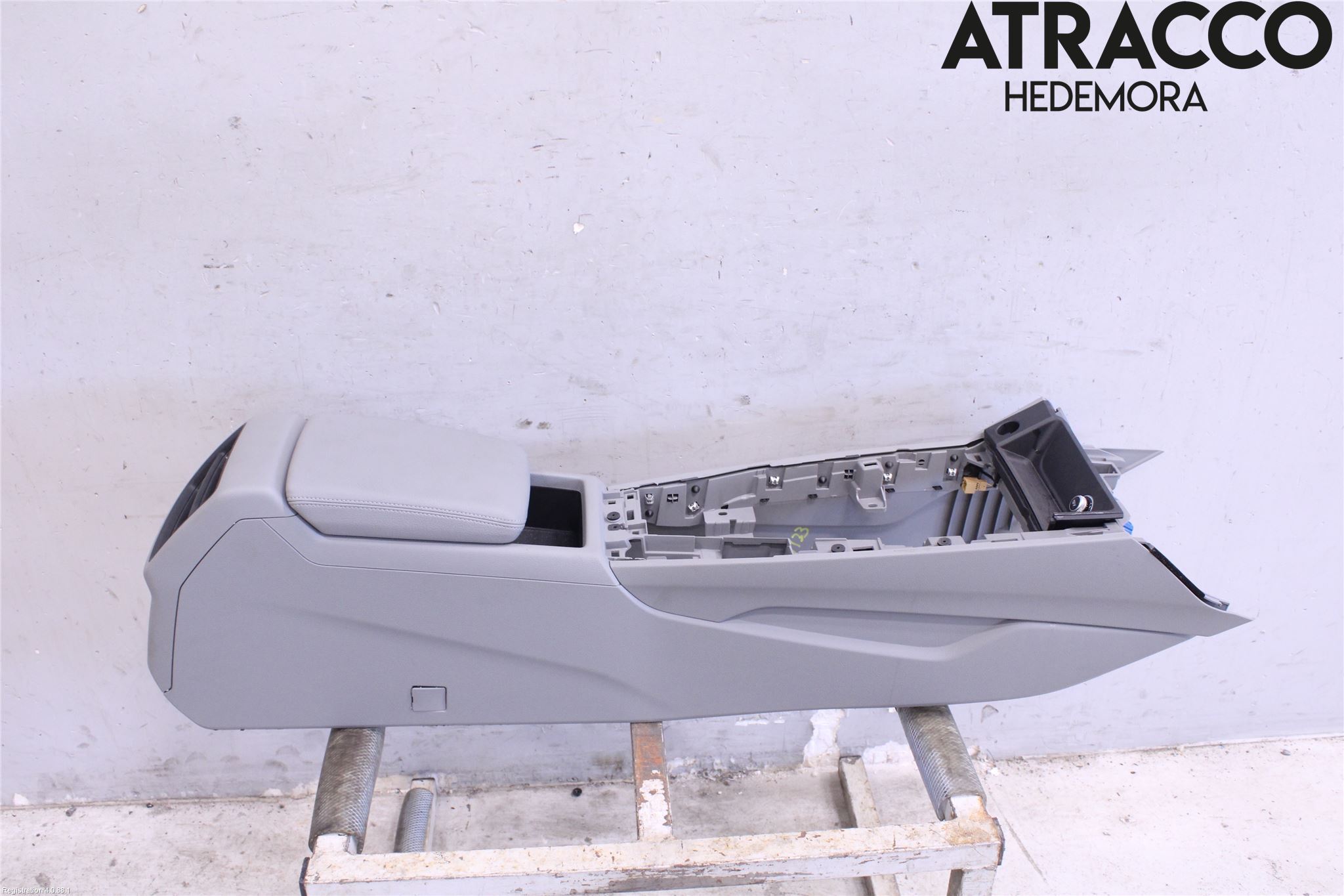 Audi A5 17- Inredning Armstöd