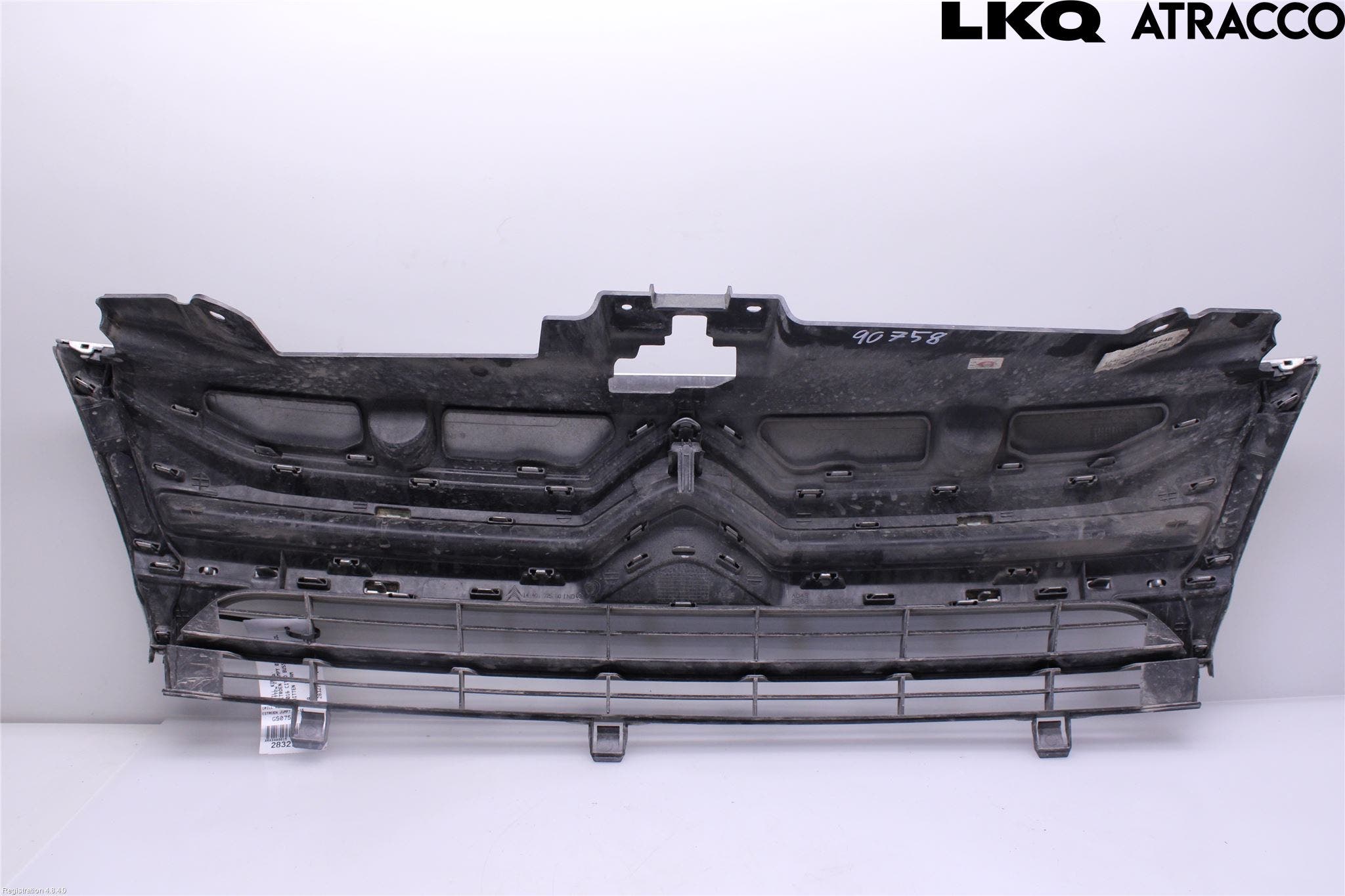 Citroen JUMPY 07-16 Grill Komp