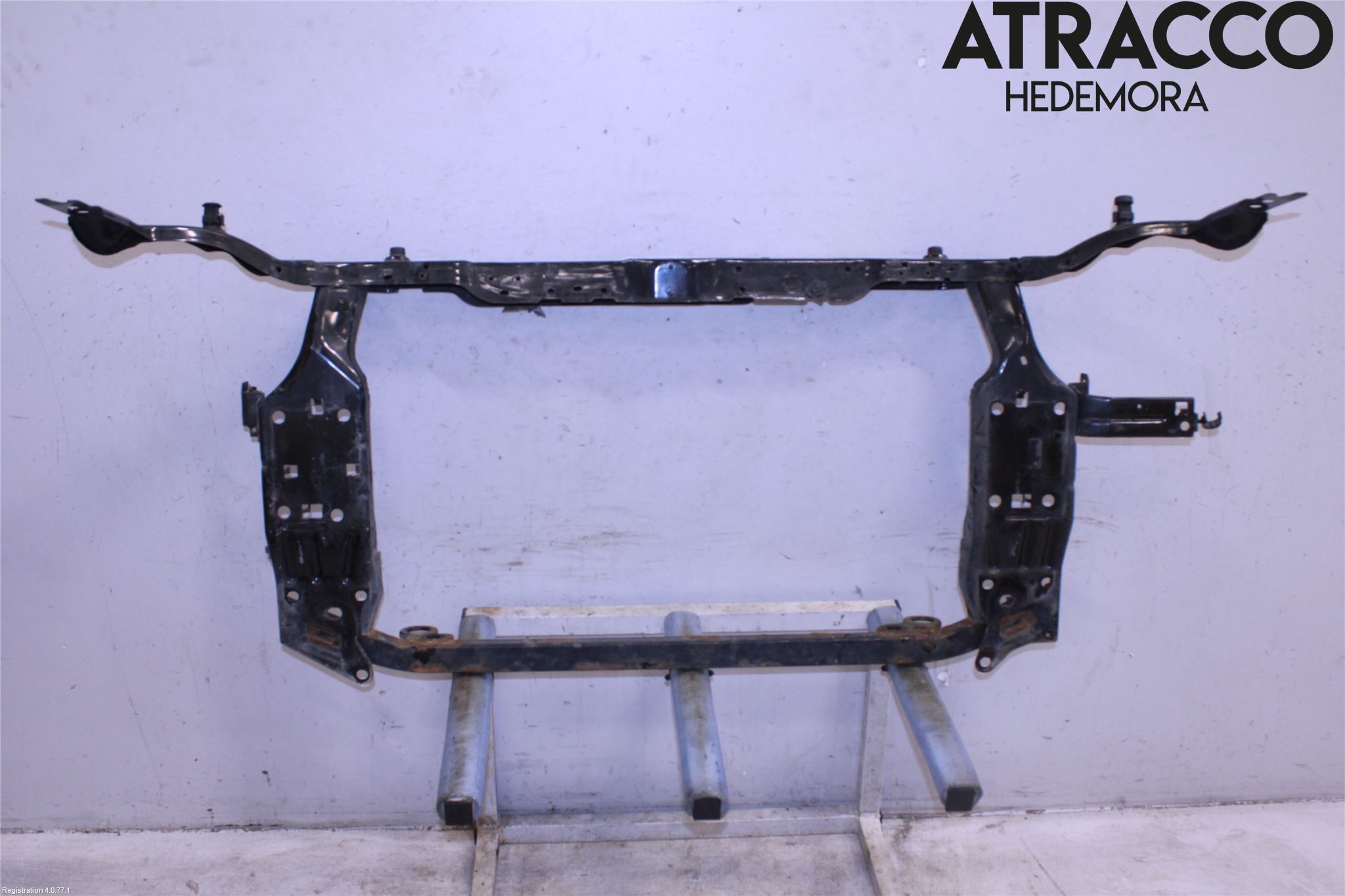 Nissan QASHQAI+2  10-14 Frontplåt