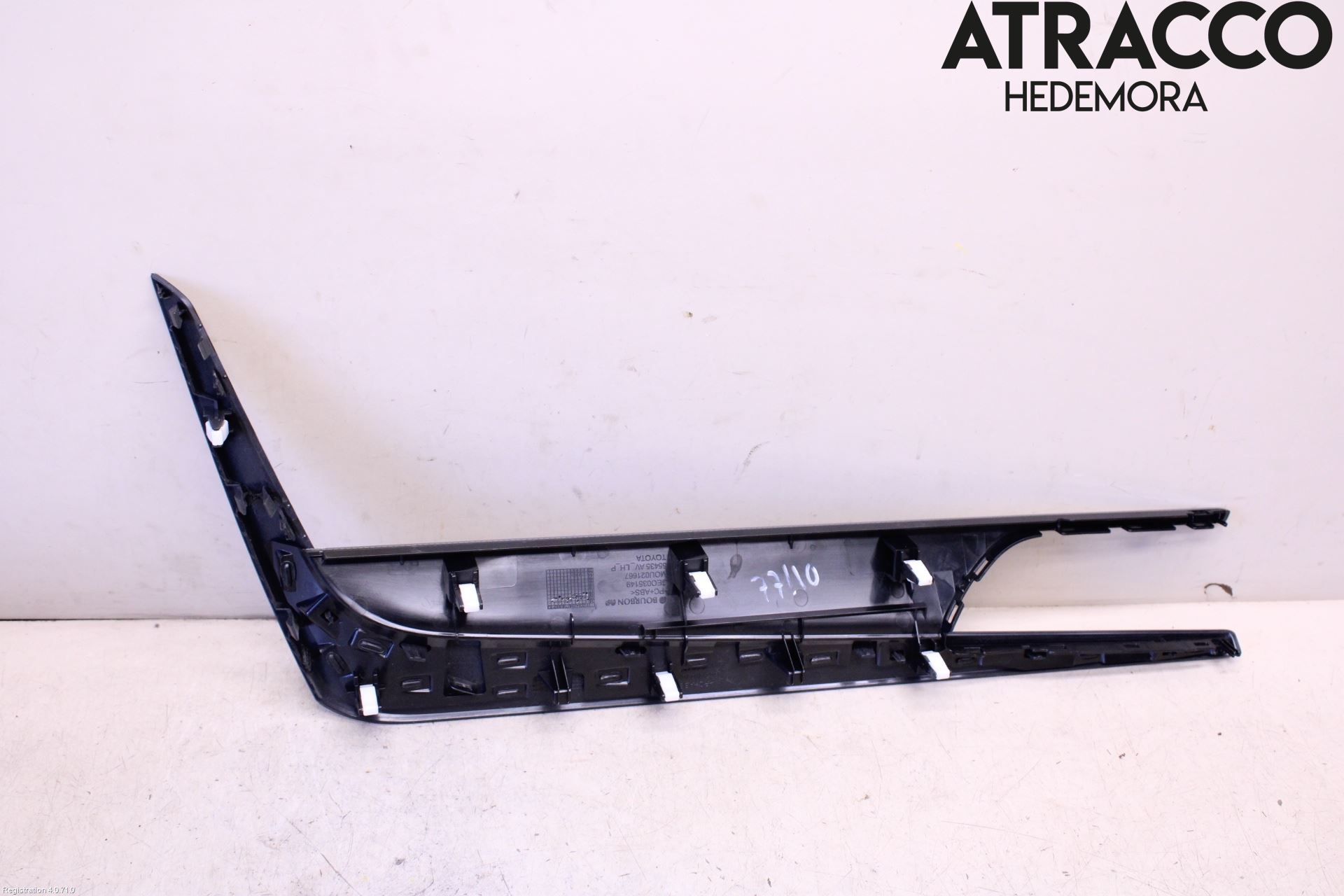 Toyota AVENSIS 16-18 Instrumentbräda Inlägg-Dekorlist