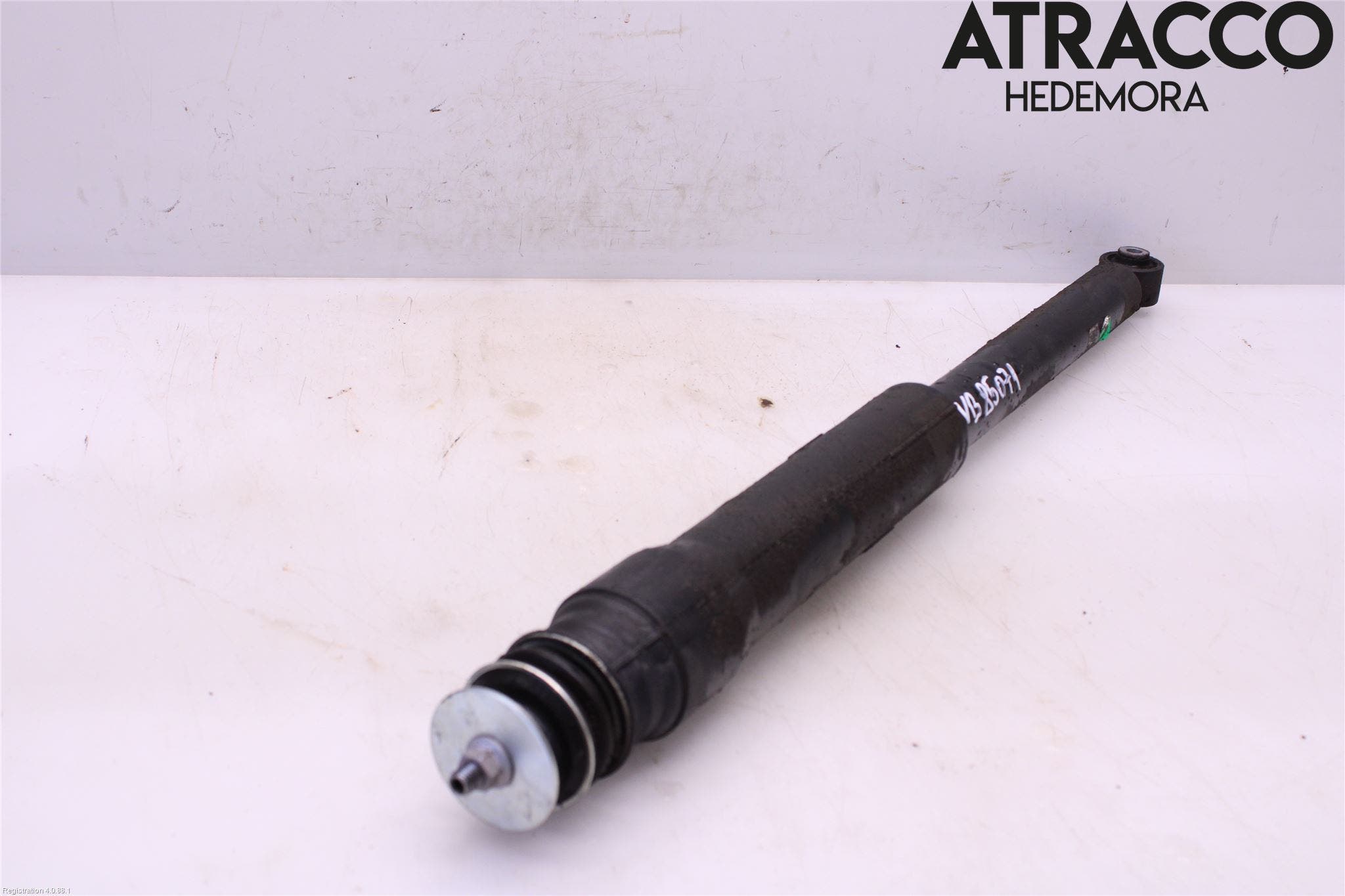 Toyota YARIS XP21 20- Stötdämpare Bak