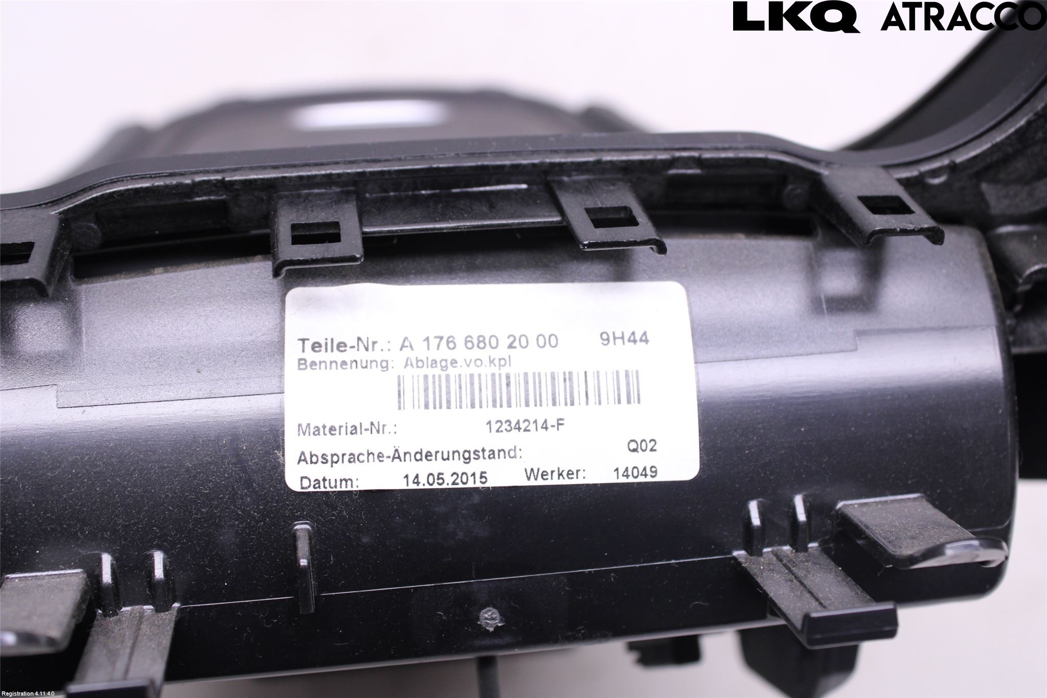 Mercedes-Benz MB CLA-KLASS (C117/X117) 13-19 Instrumentkonsoll Mitt