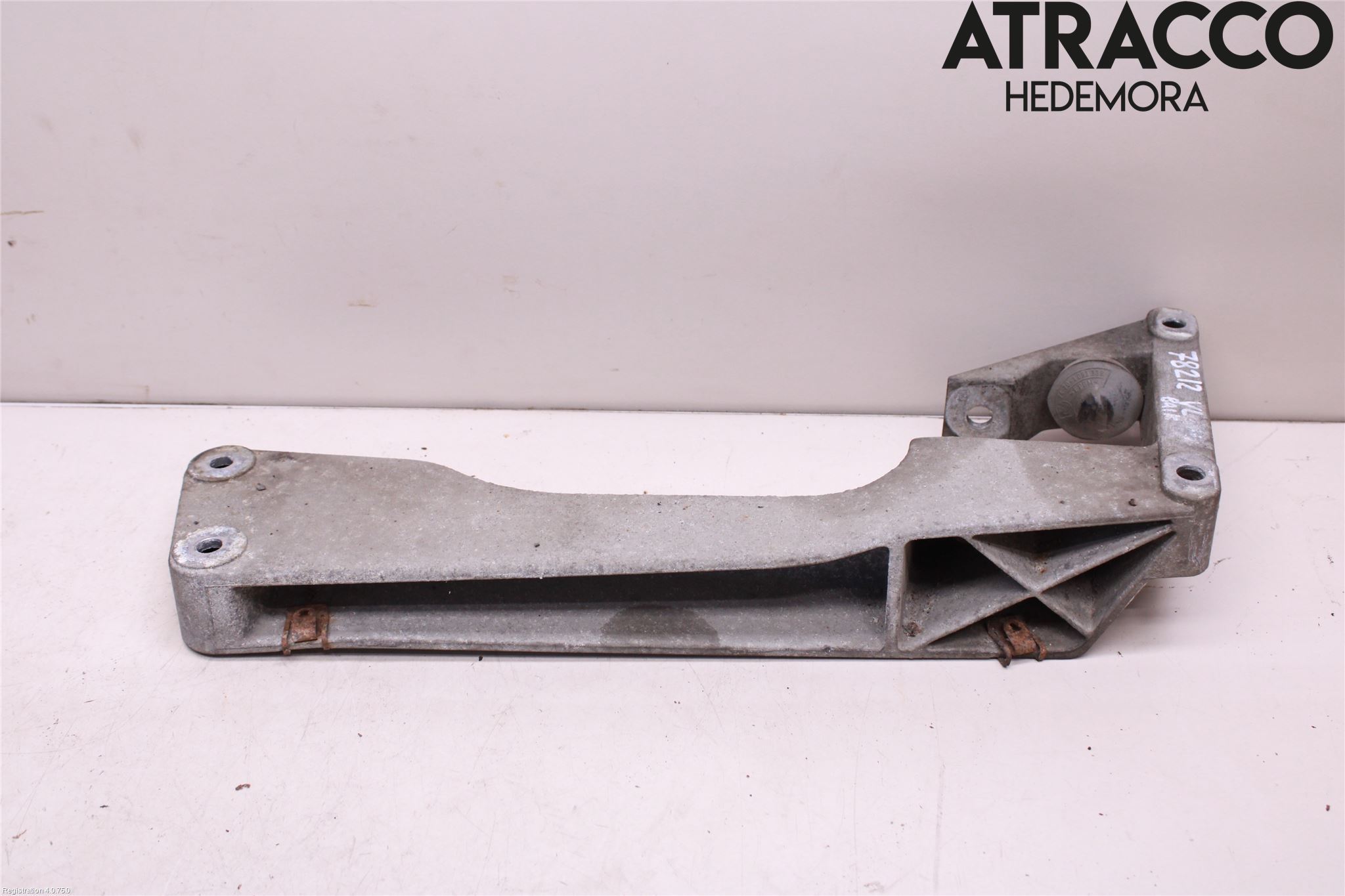 BMW 3 E46      98-05 Växellådsbalk