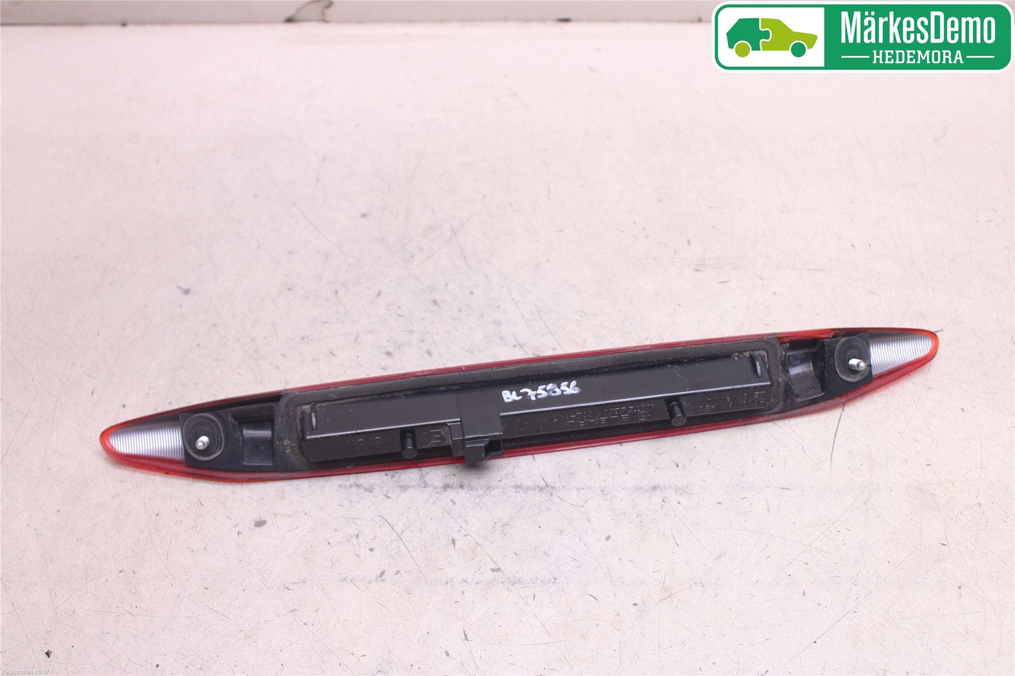 Subaru OUTBACK 10-15 Bromsljus Bakruta