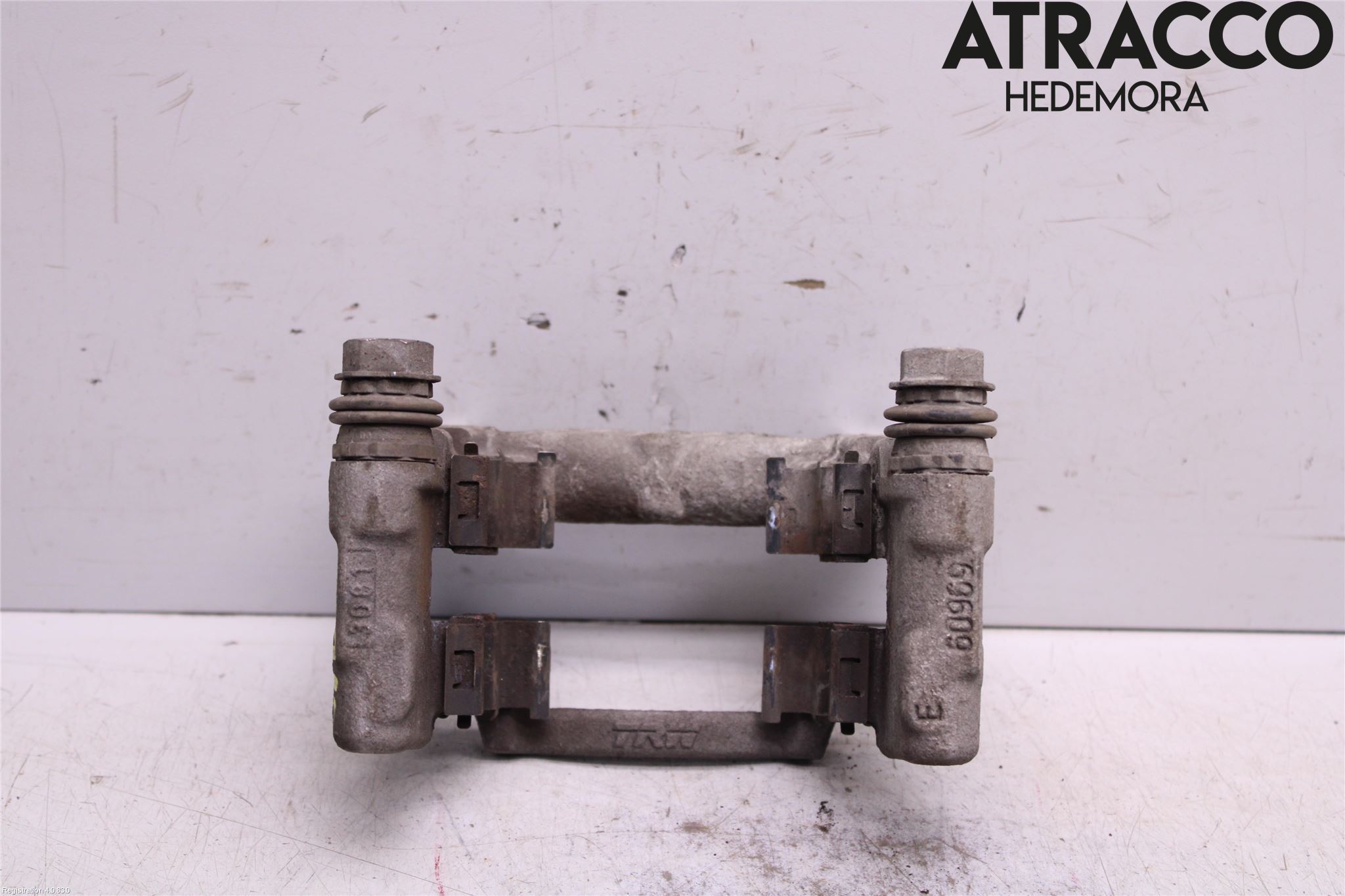 Peugeot 208/E-208 20- Bromsokshållare