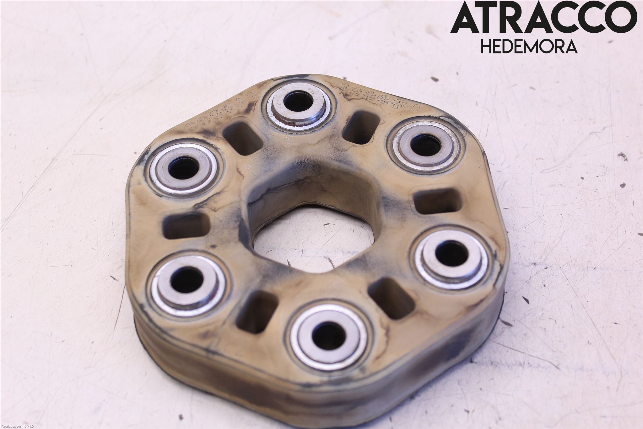 Lexus IS 250/350 14-20 Mellanaxel Gummiknut