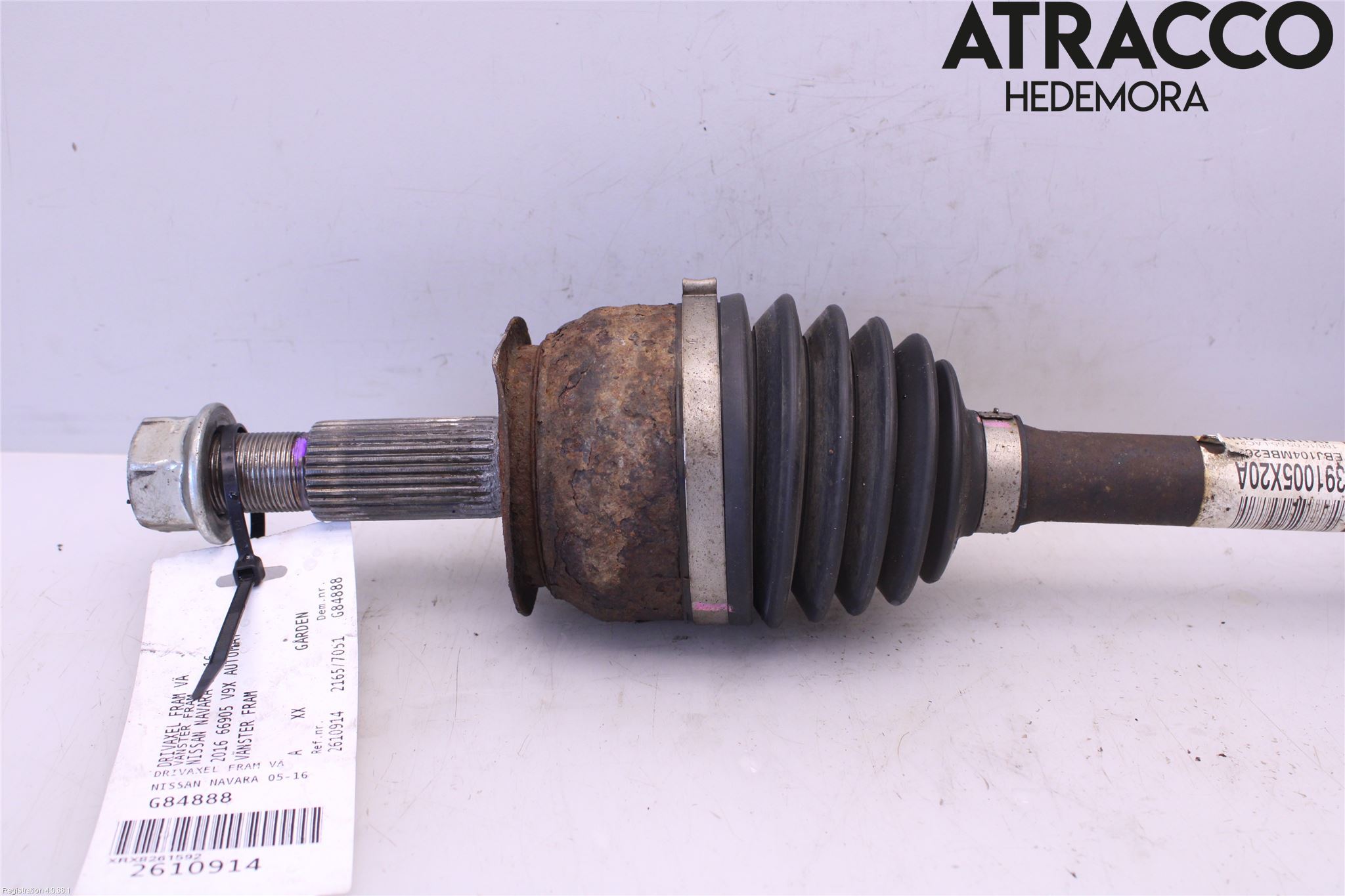 Nissan NAVARA 05-16 Drivaxel Fram Vänster