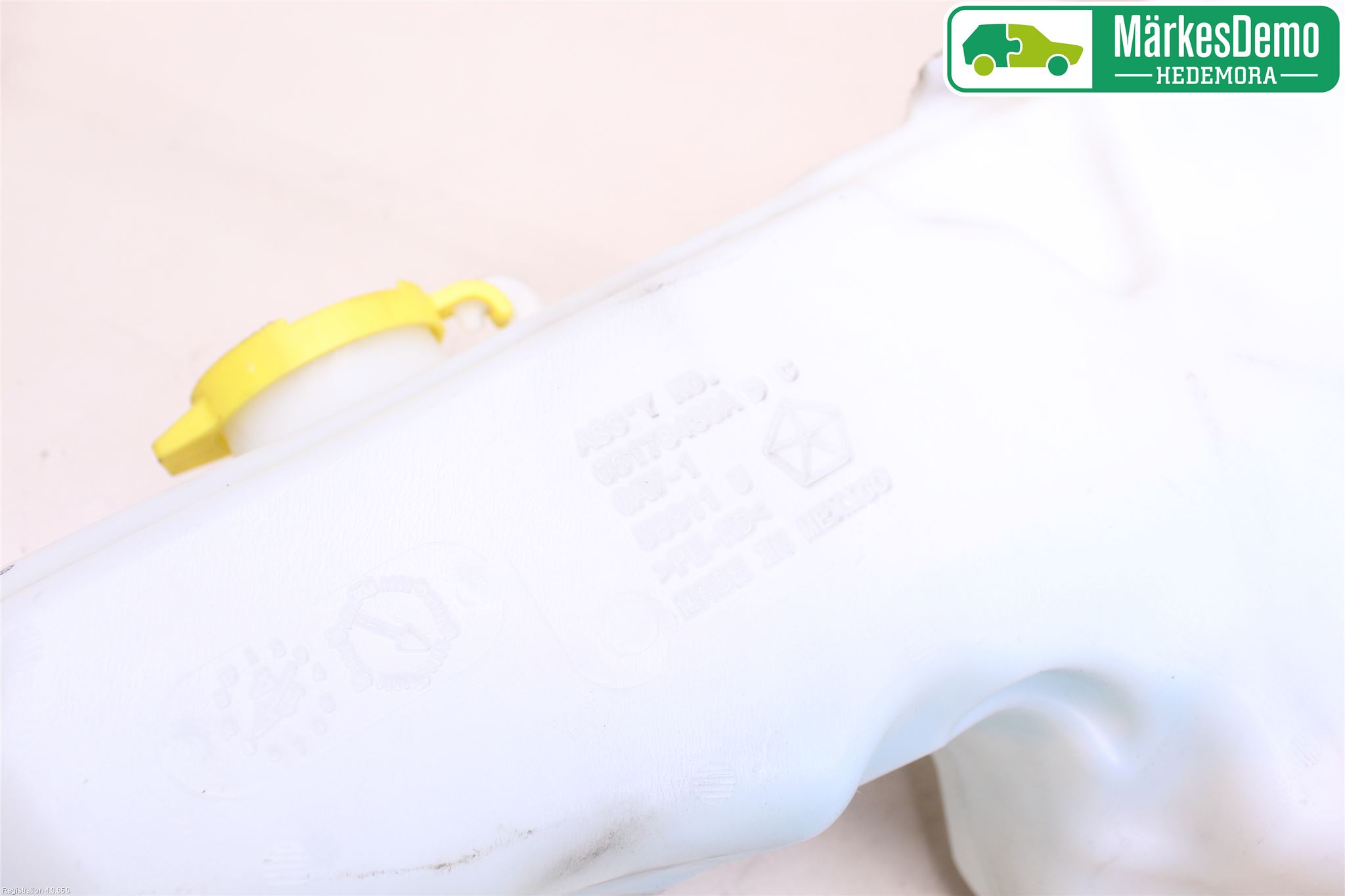 Fiat FREEMONT Spolartank Strålkastare