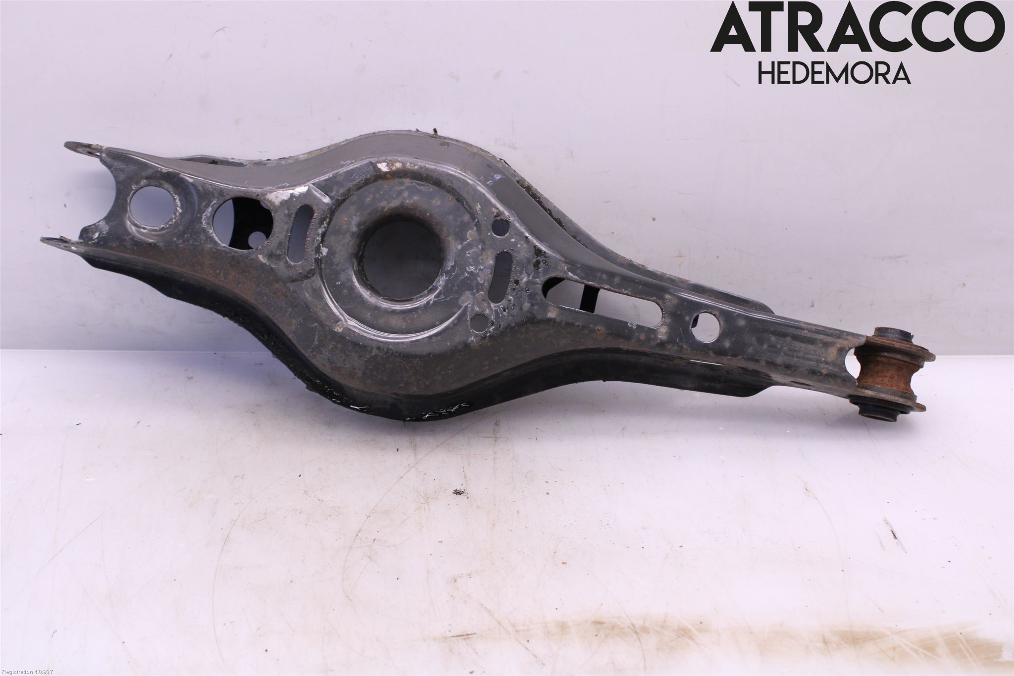 Toyota COROLLA 19- Bärarm Bak Vänster