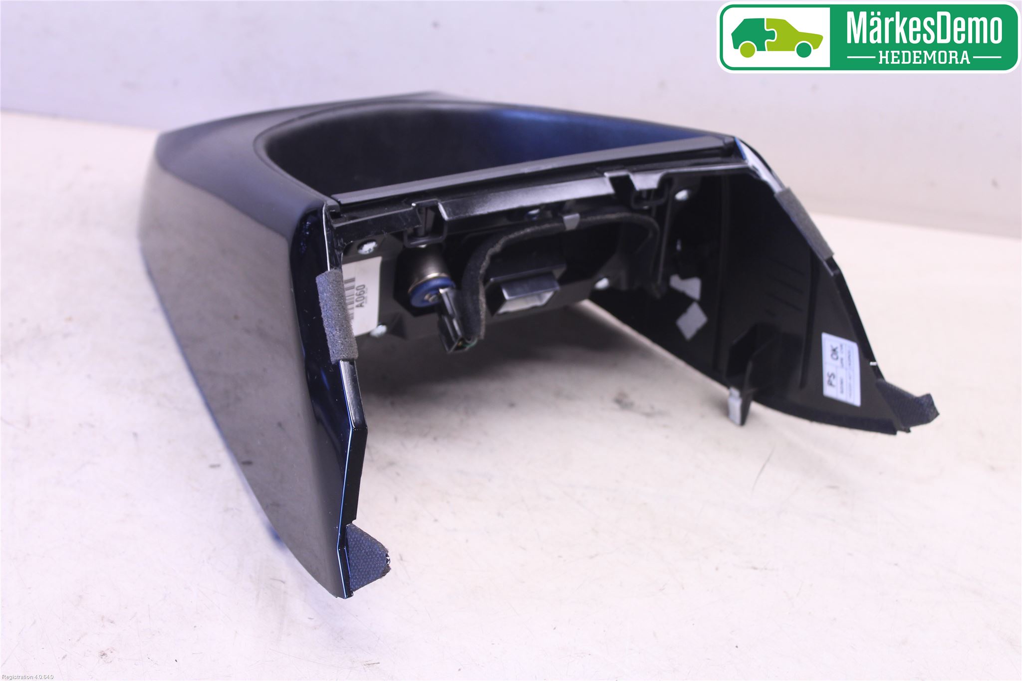 Kia SOUL 09- Instrumentkonsoll Mitt