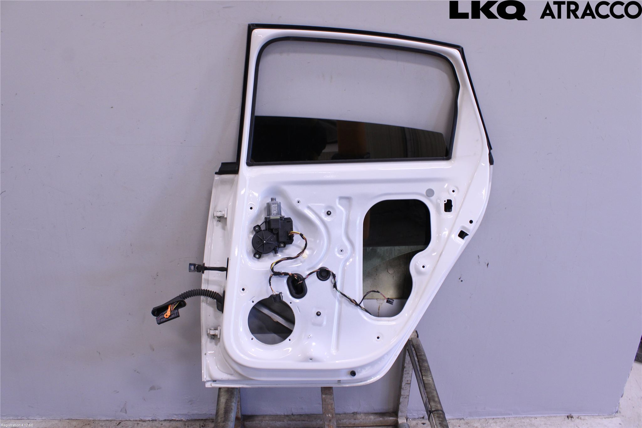 Volkswagen VW POLO 10-17 Dörr Bak Höger