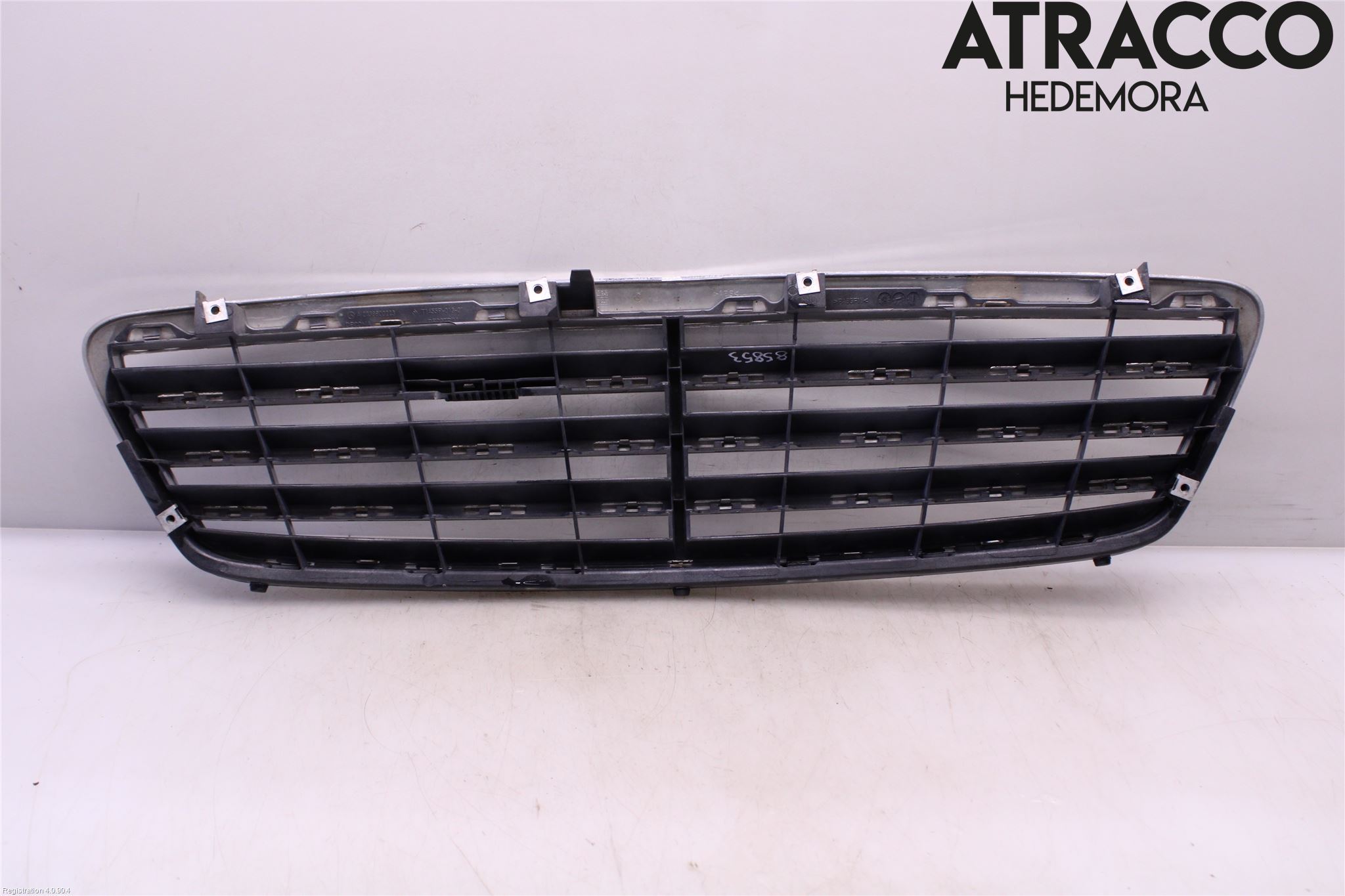 Mercedes-Benz MB C (203) 00-07 Grill Komp