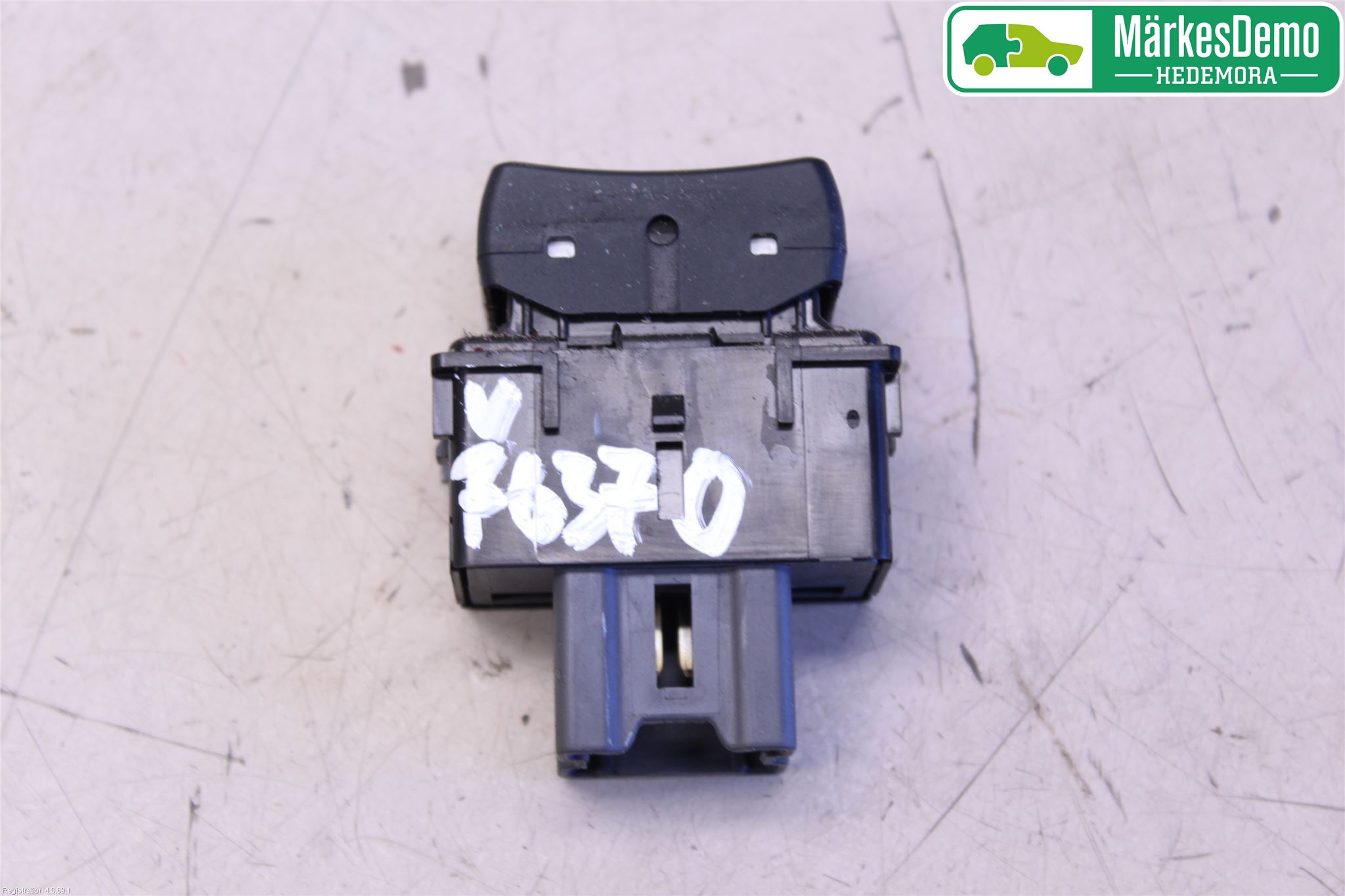 Subaru OUTBACK 10-15 Strömställare Stolvärme