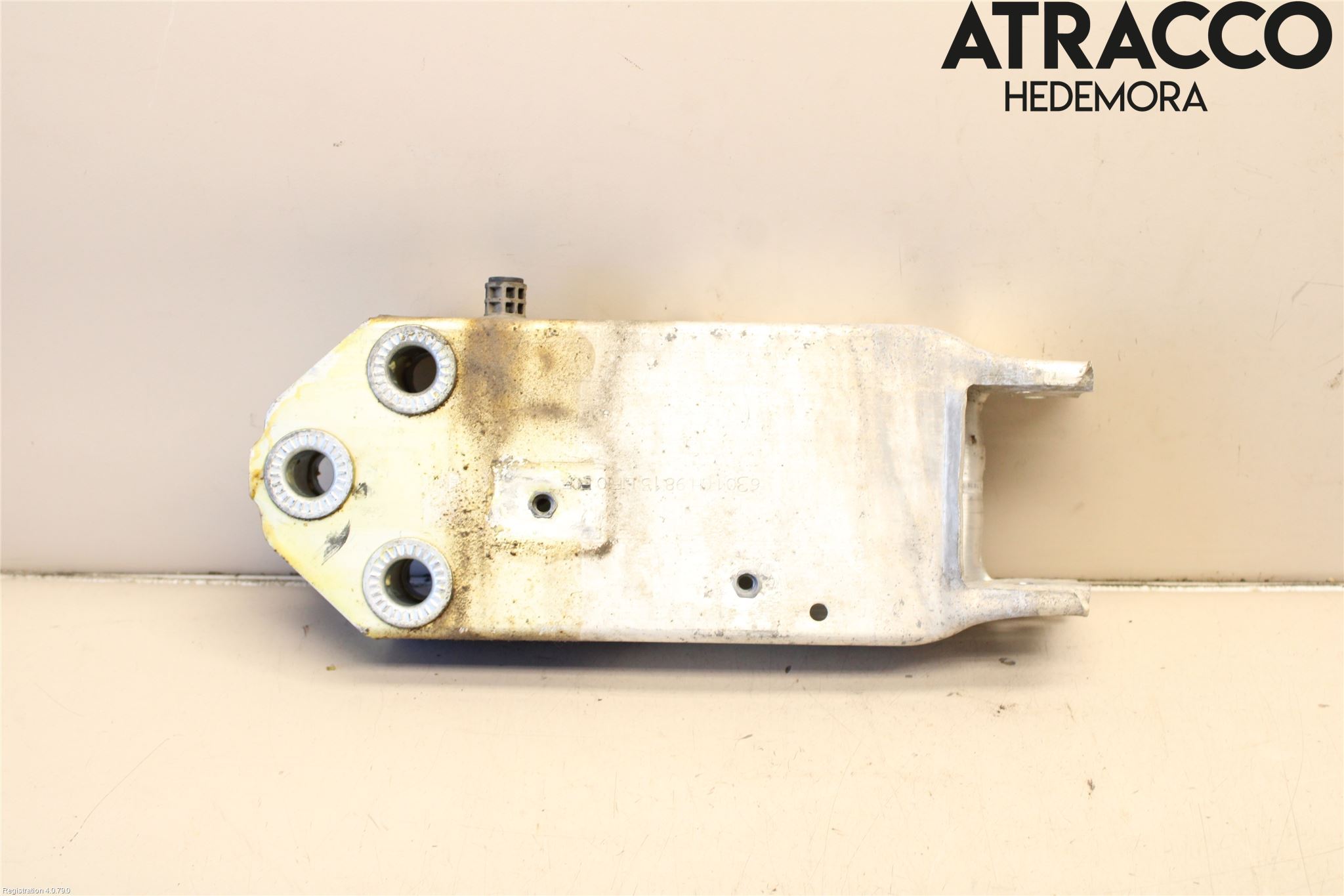 BMW 5 F10/F11/F18 09-17 Stötfångarbärjärn Fram