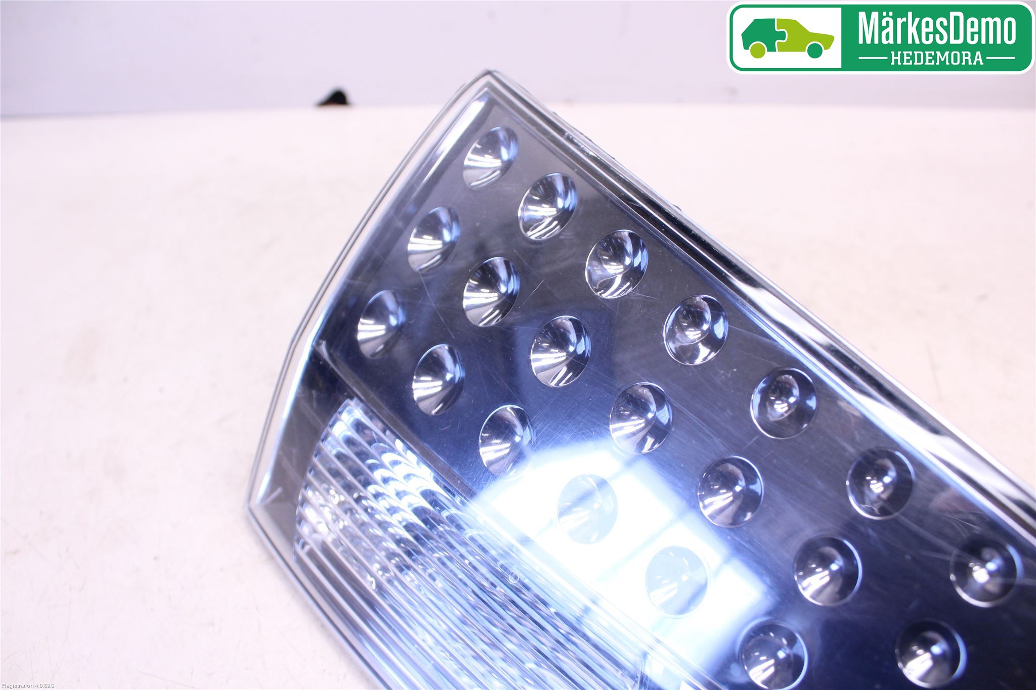 Mitsubishi OUTLANDER 07-12 Bakljus Lucka Vä