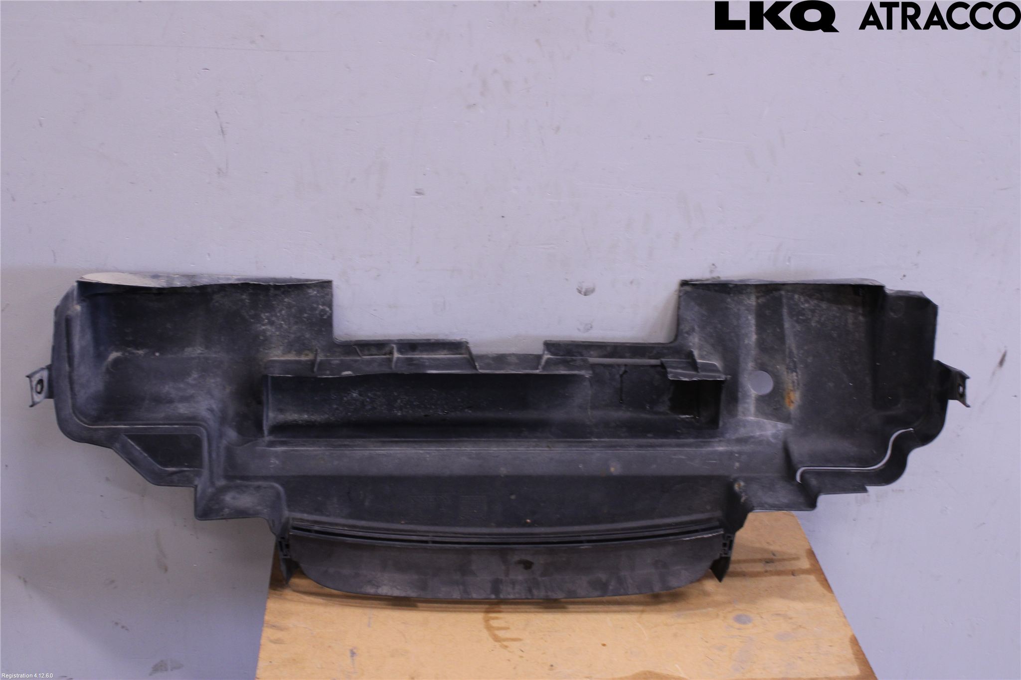 Volvo S70/V70/XC  97-00 Deflektor Plåt-Plast Kylning