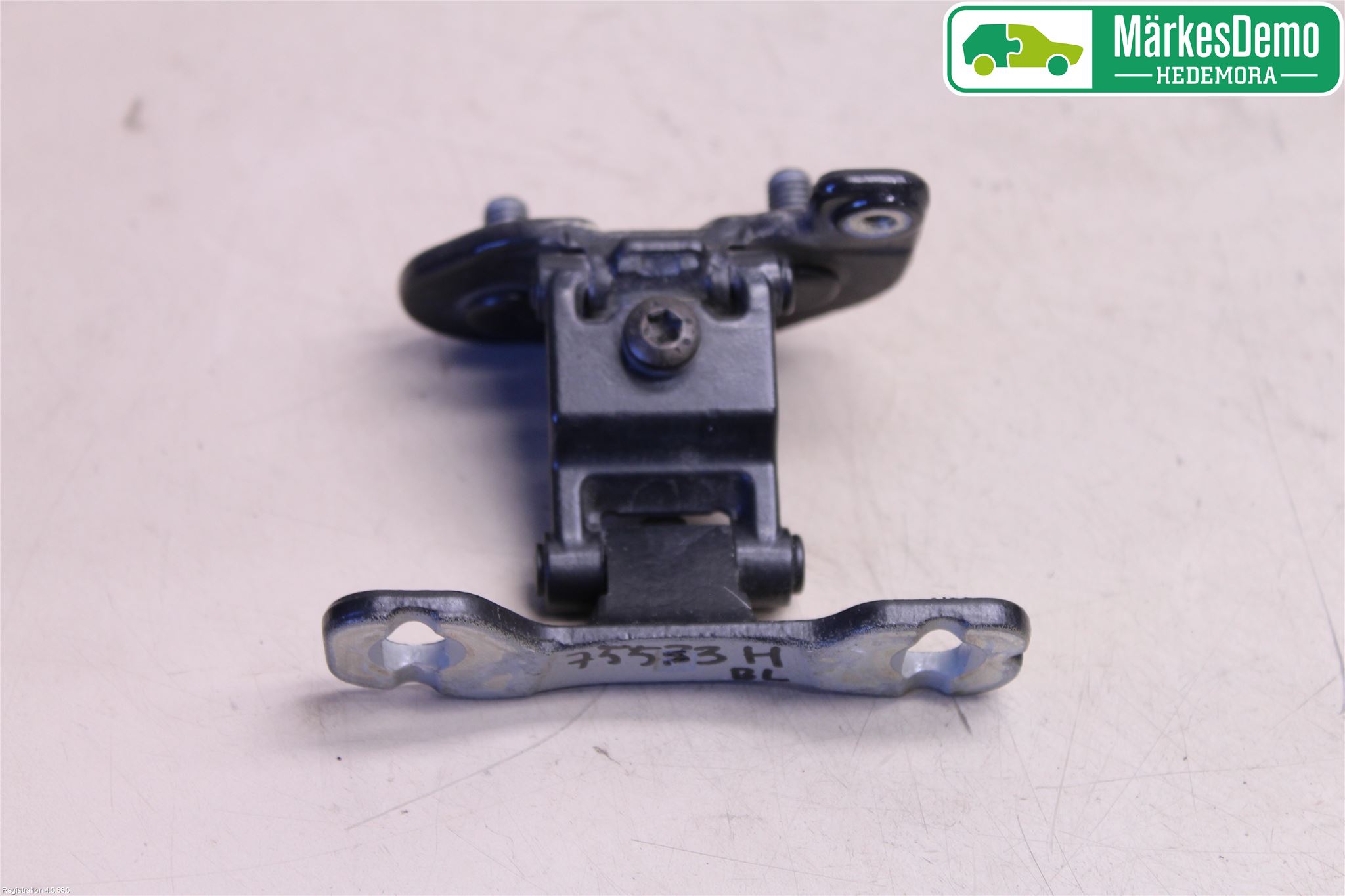 BMW X1 E84 10-15 Bakluckegångjärn Hö