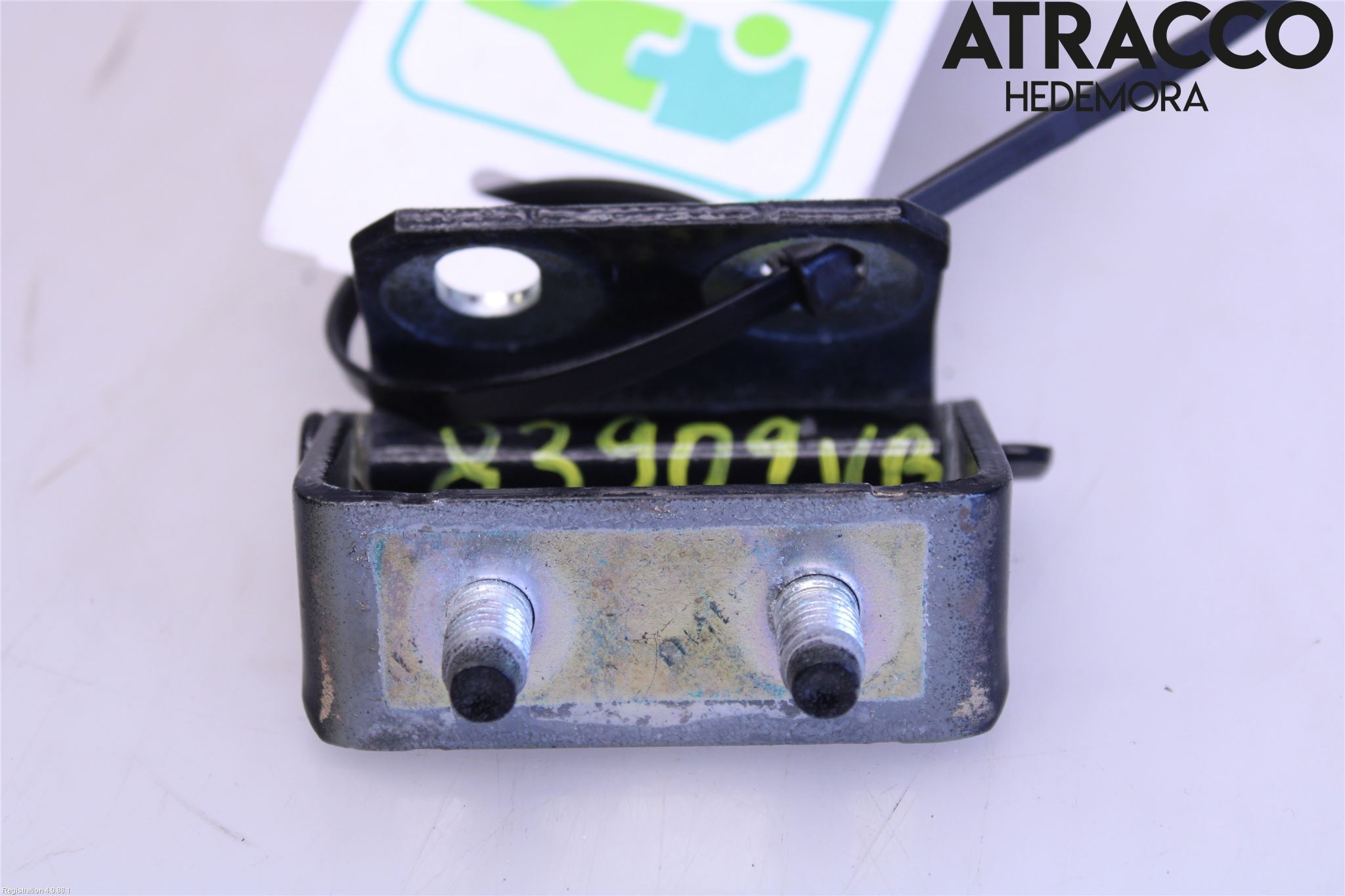 Renault KADJAR 15- Bakluckegångjärn Vä