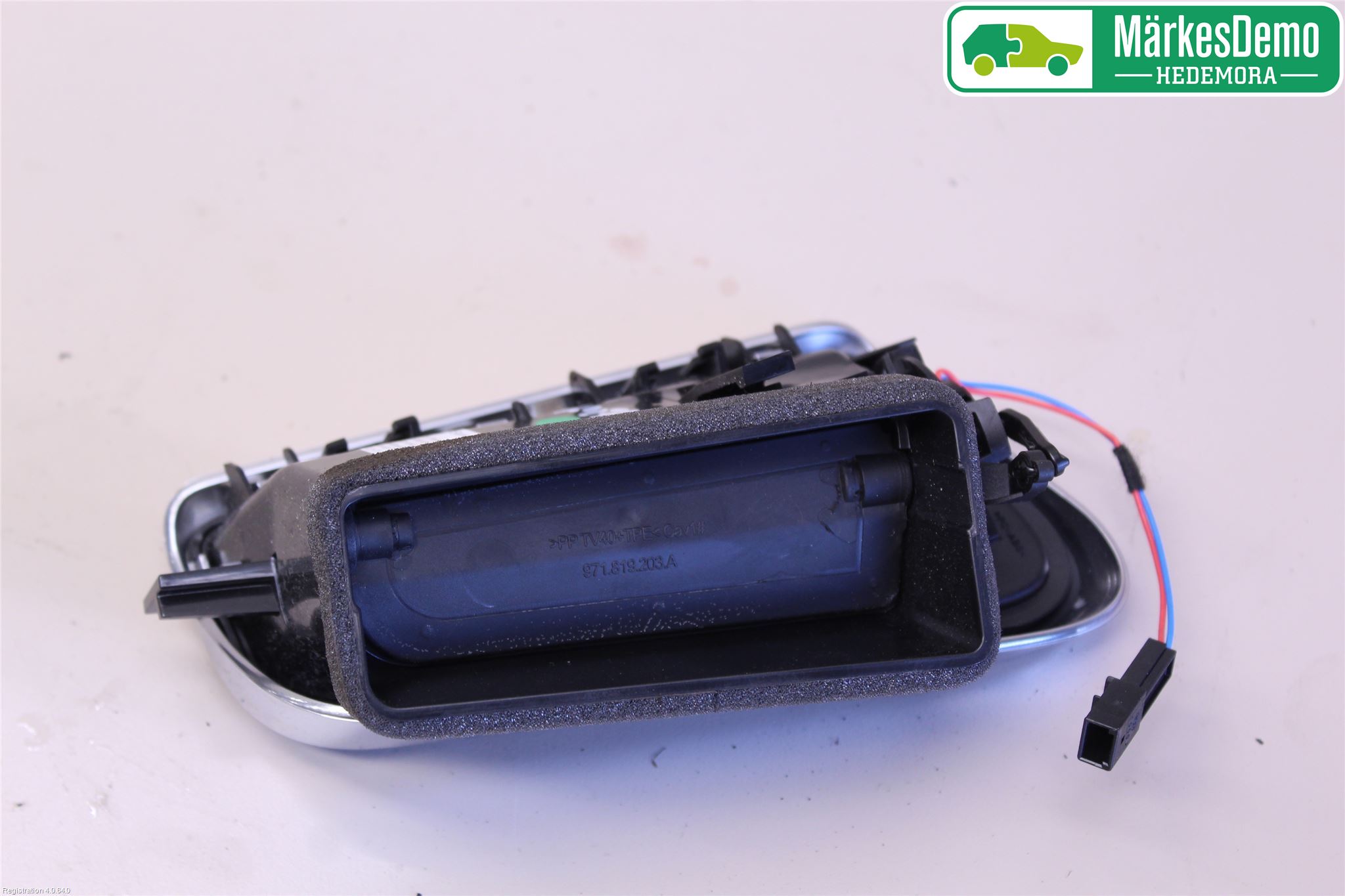 Porsche PANAMERA 09- Defrosterkanal-Munstycke