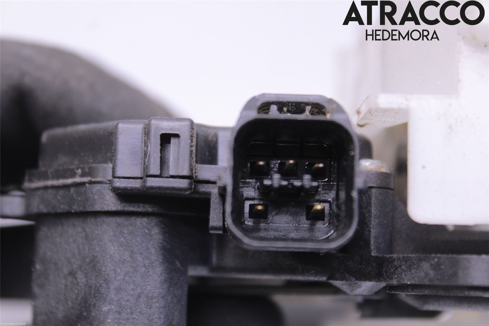 Mitsubishi L200 06-15 Låskista-Dörrlås