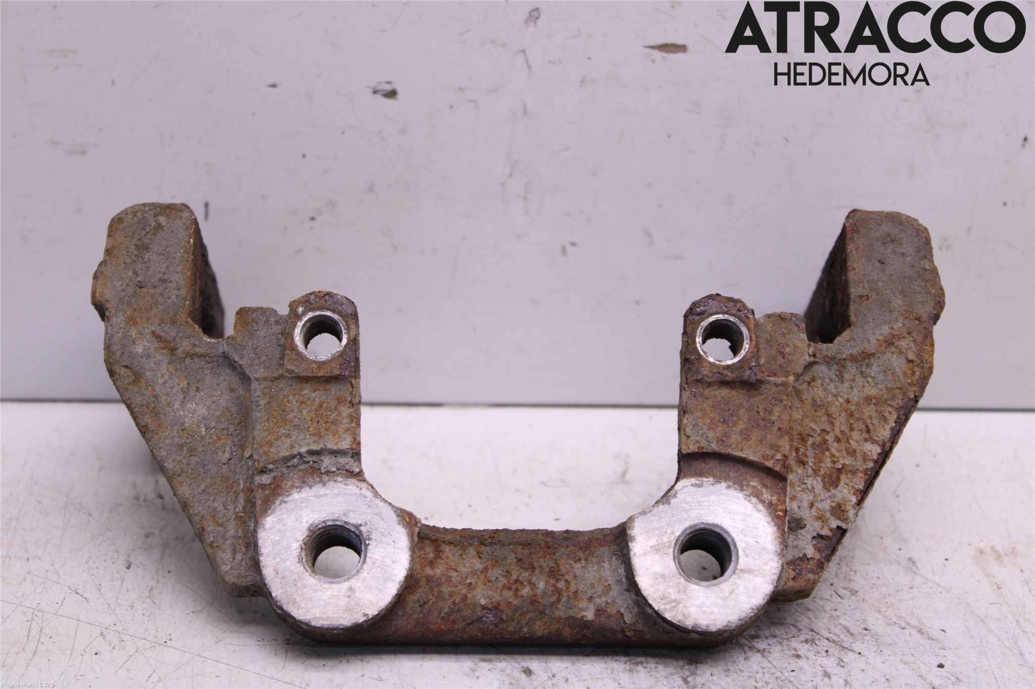 BMW 6 E63/64    02-10 Bromsokshållare