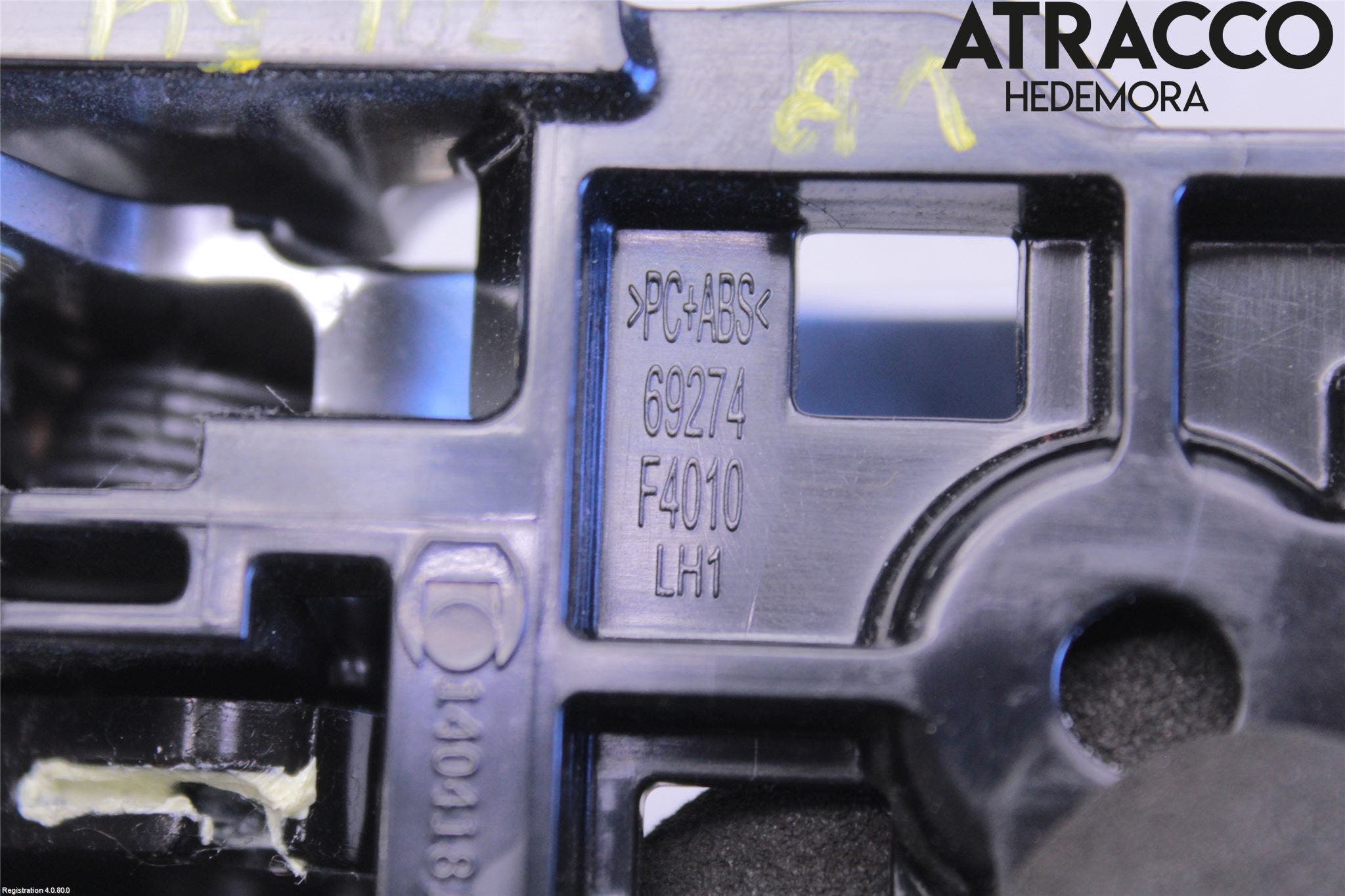 Toyota C-HR 16-23 Dörrhandtag Inre Vä