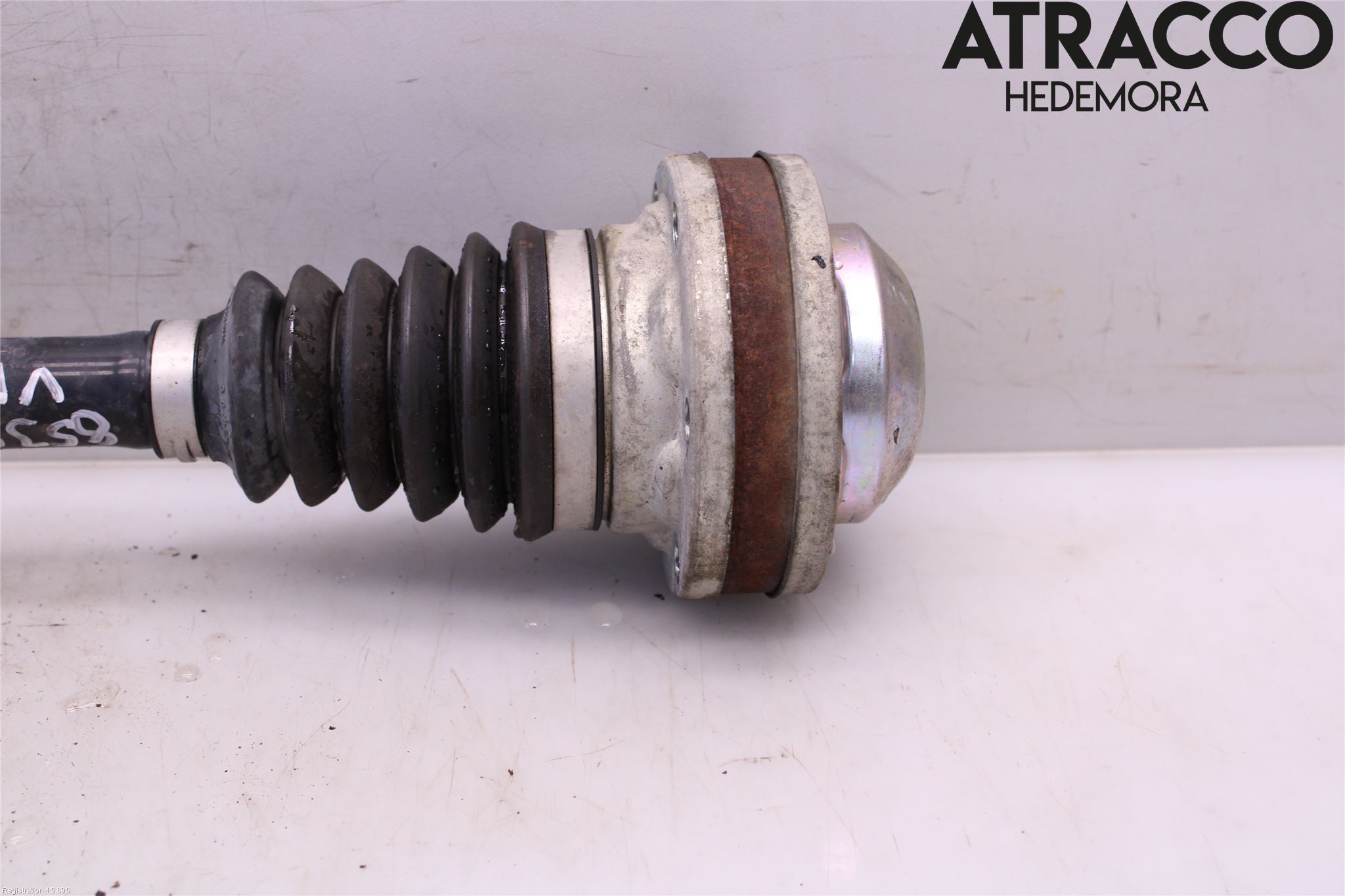 Volkswagen VW CADDY 16-20 Drivaxel Fram Vänster