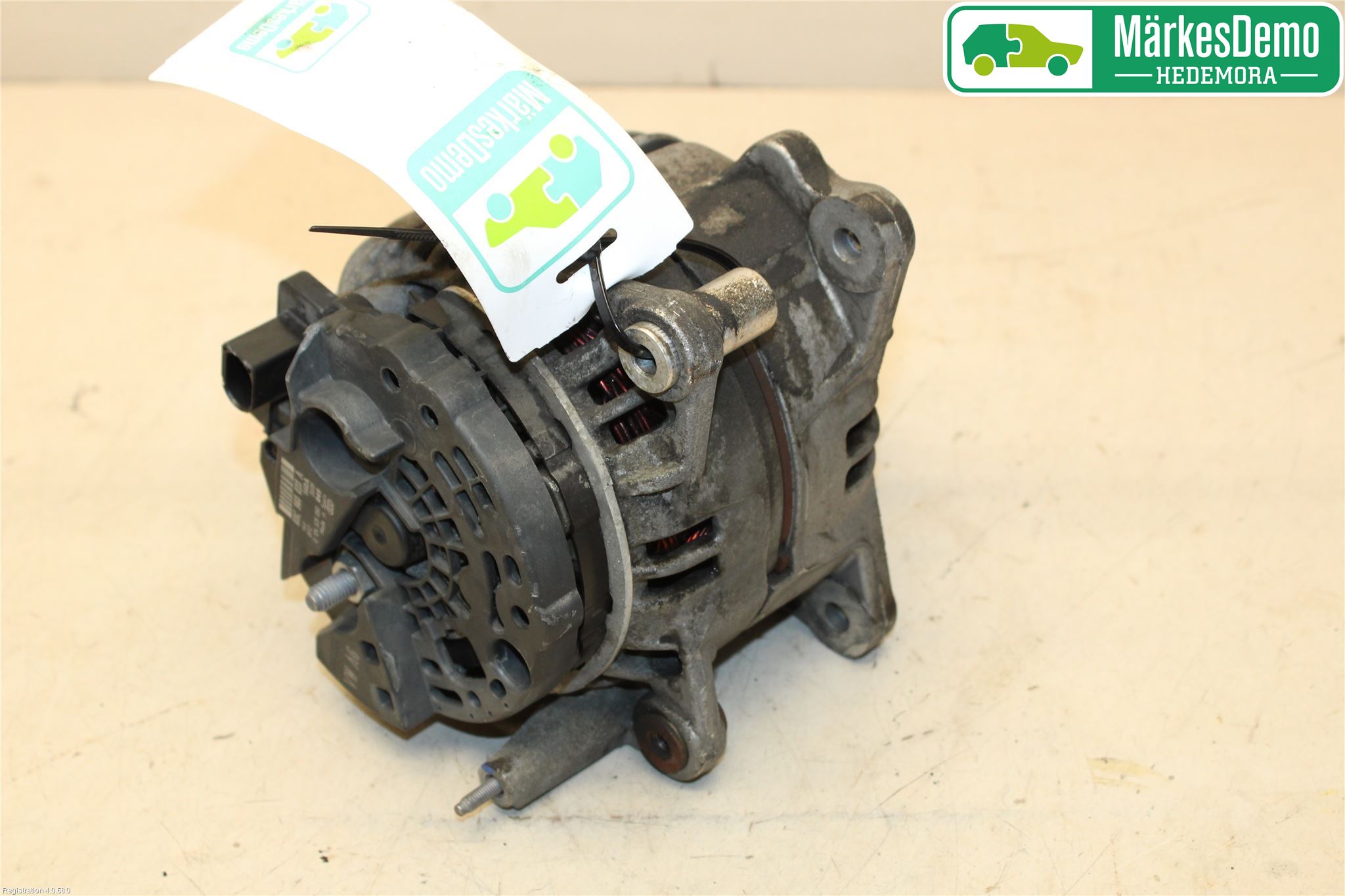 Volkswagen VW GOLF VI 09-13 Generator