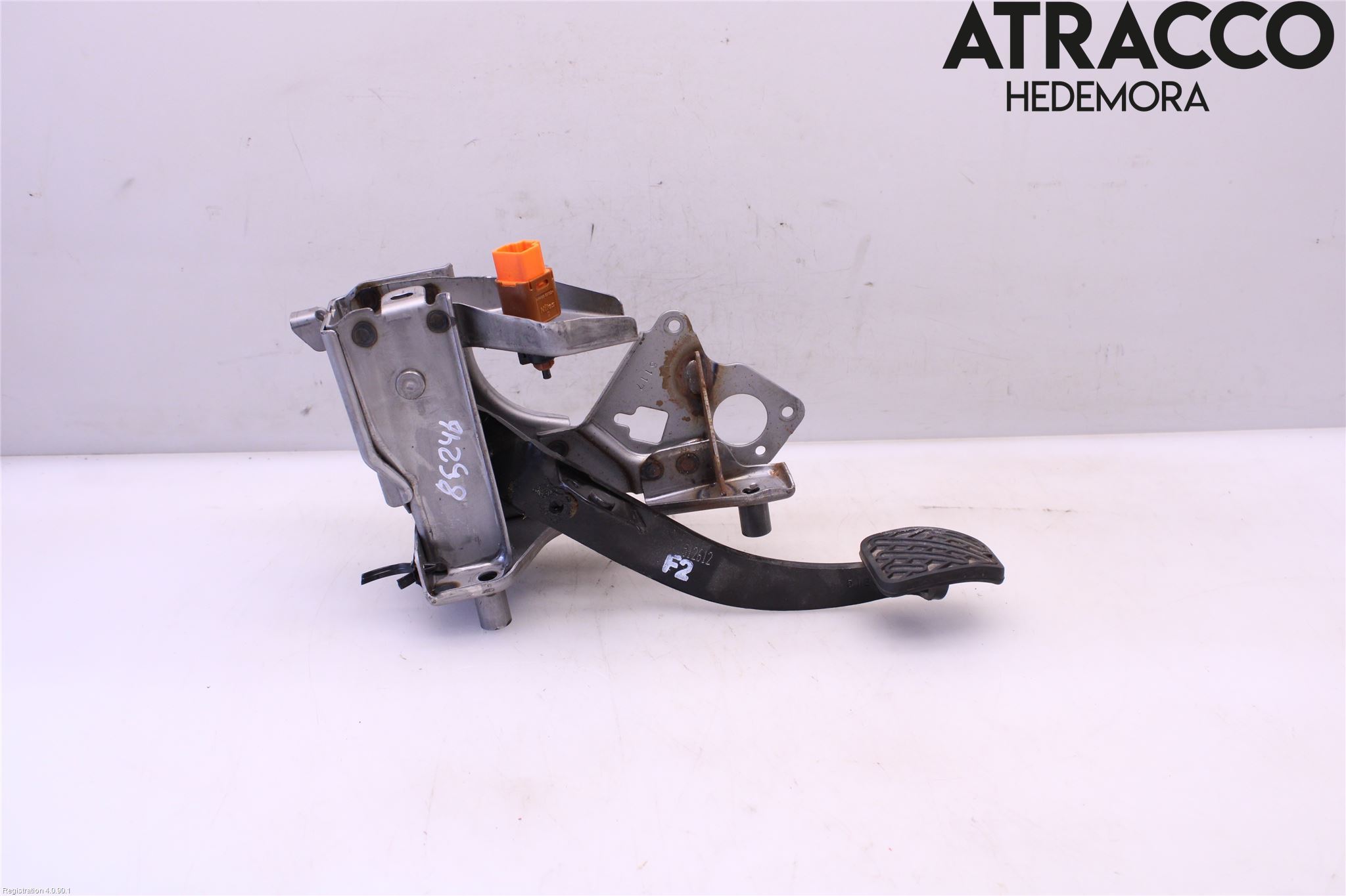 Nissan PULSAR Bromspedal