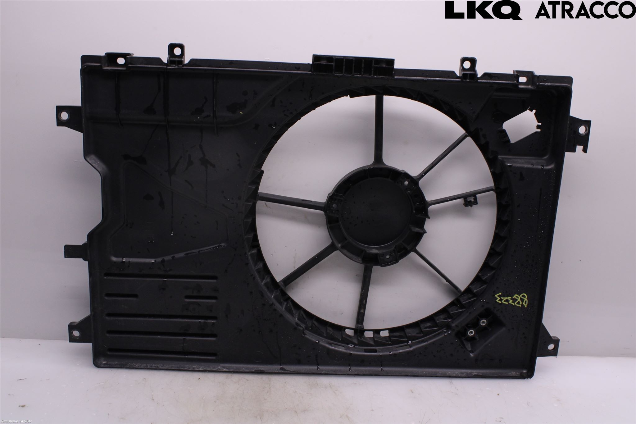 Mazda CX-30 20- Kylfläktkåpa