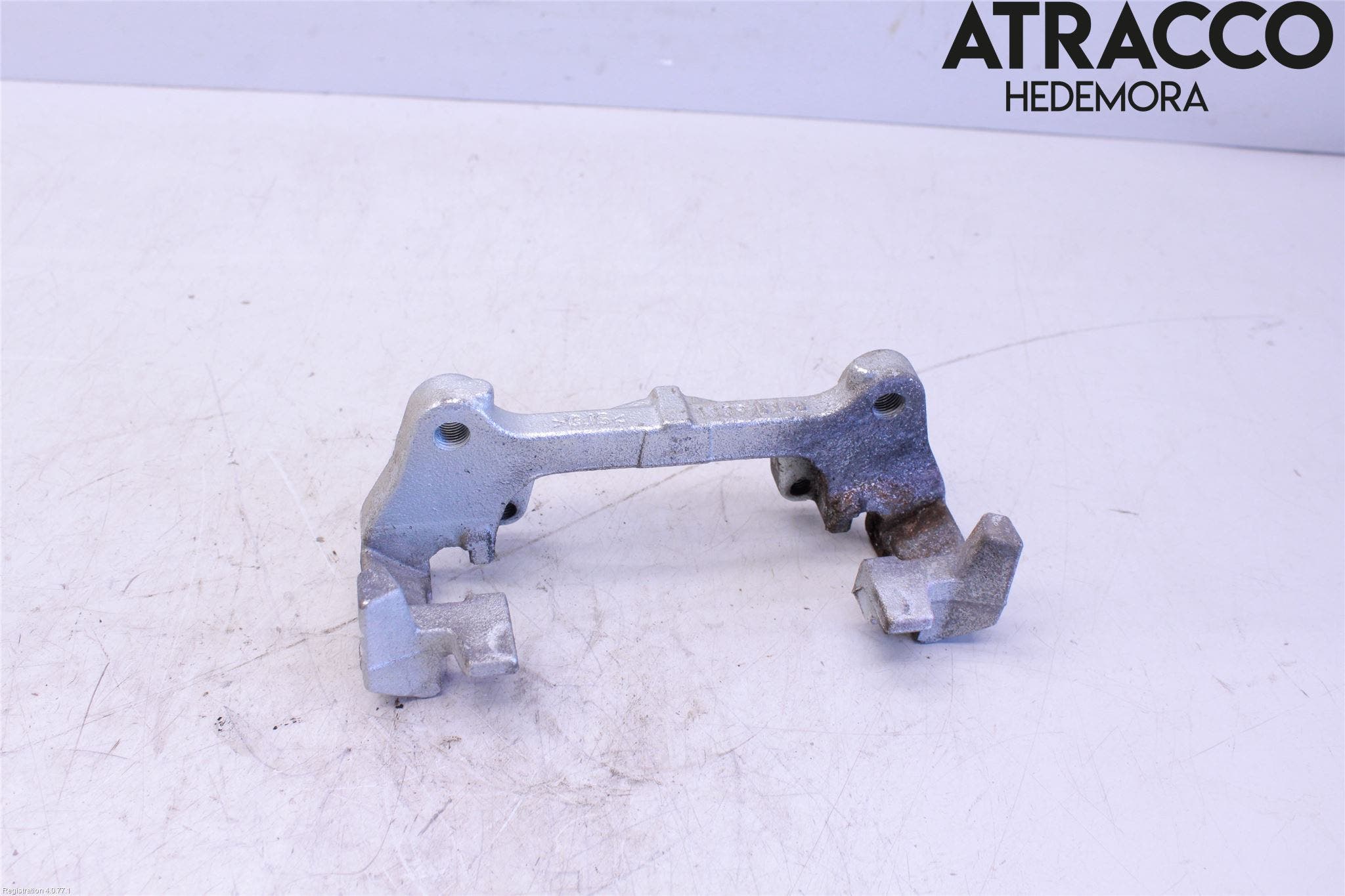 Toyota YARIS XP21 20- Bromsokshållare