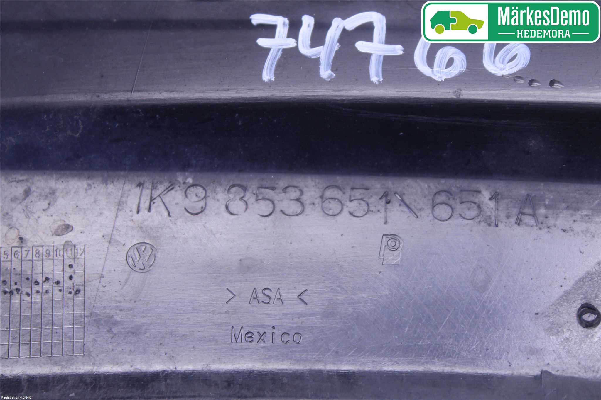 Volkswagen VW GOLF VI 09-13 Grill Komp