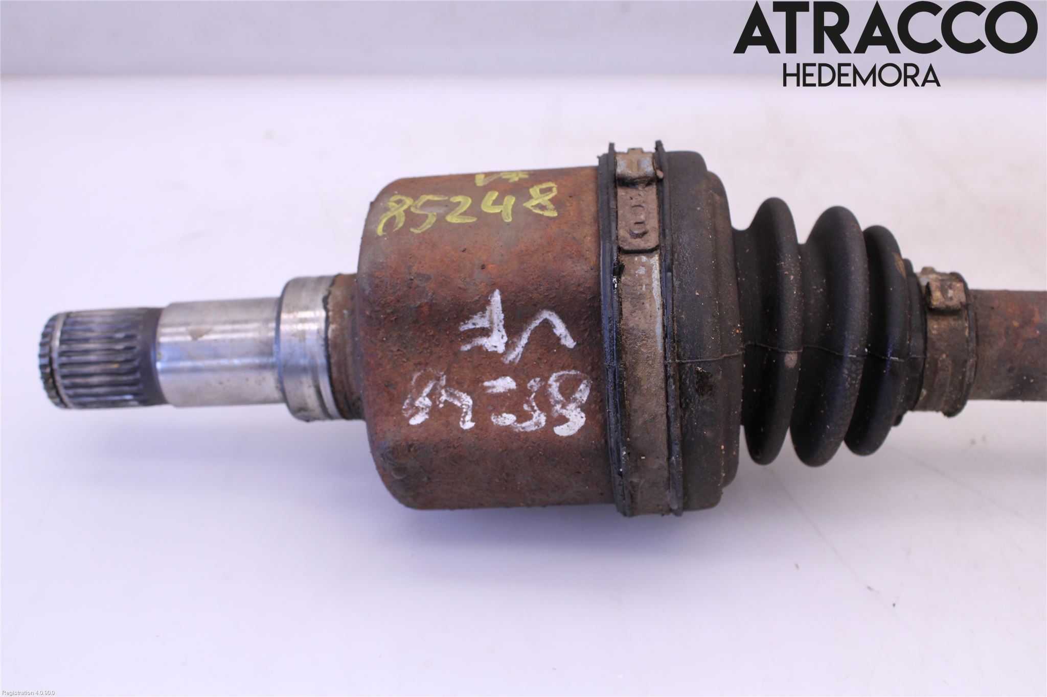 Volvo V70 08-13 Drivaxel Fram Vänster