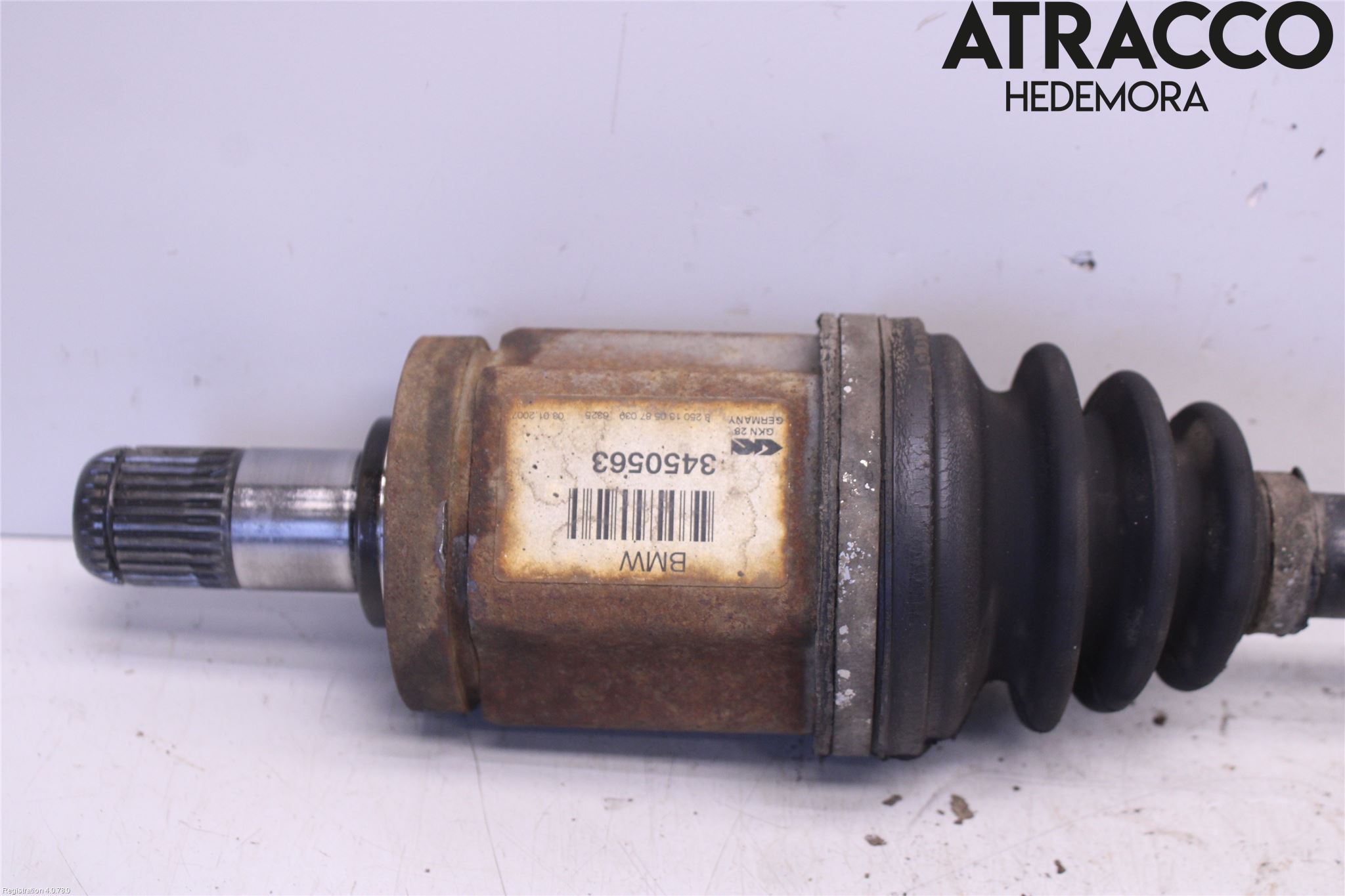 BMW X3 E83     03-10 Drivaxel Fram Vänster