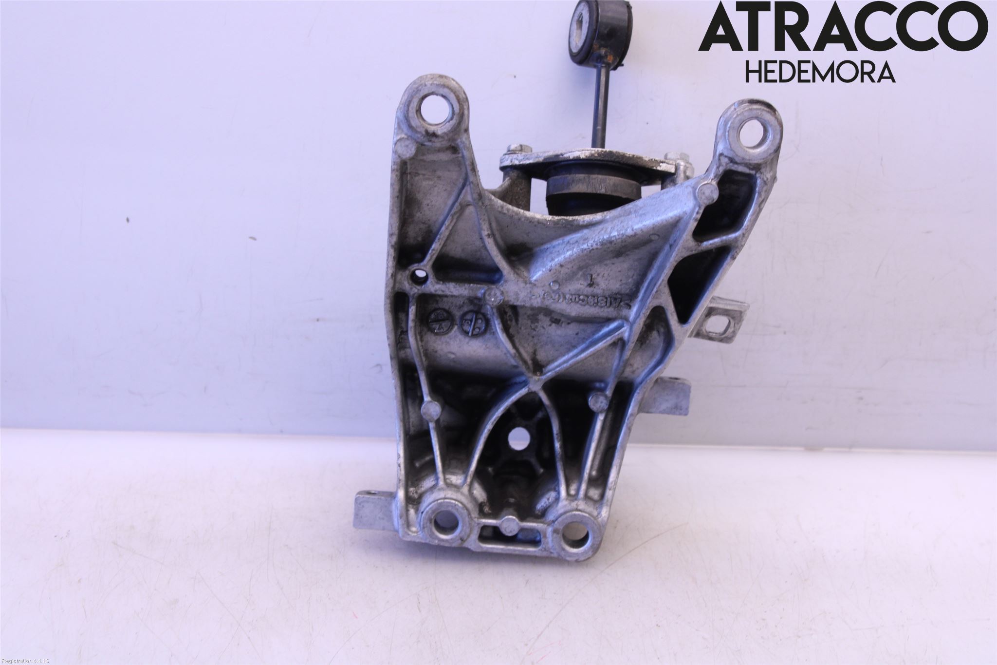 Audi A4/S4 B9 16-19 Motorfäste