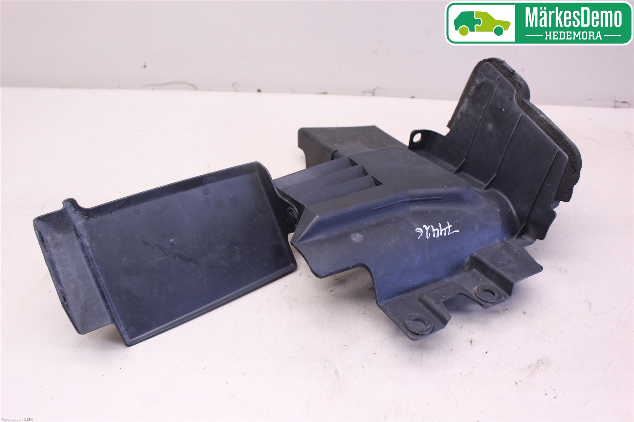 Nissan QASHQAI+2  10-14 Deflektor Plåt-Plast Kylning